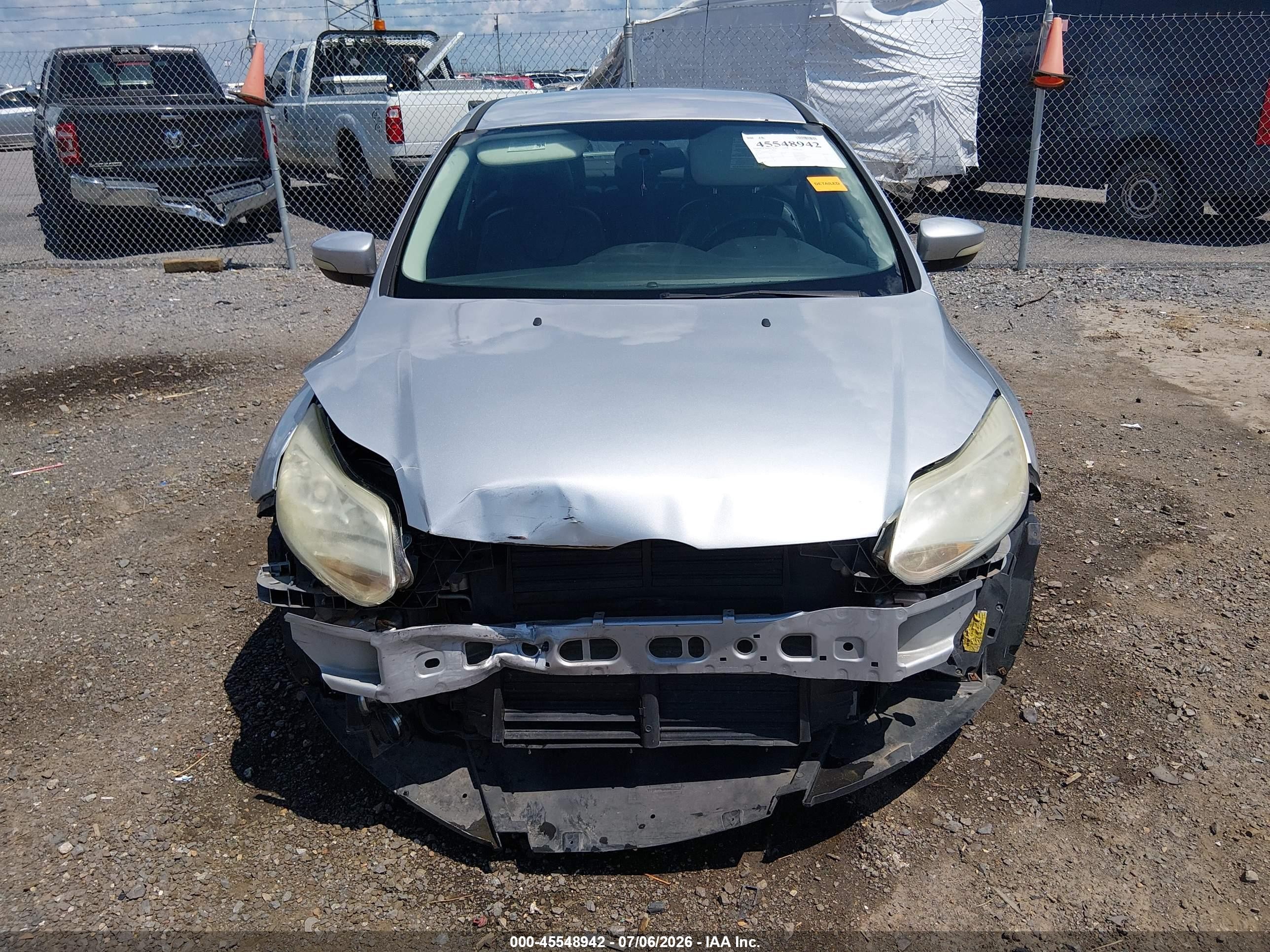 2014 Ford Focus Se Silver vin: 1FADP3F27EL227480