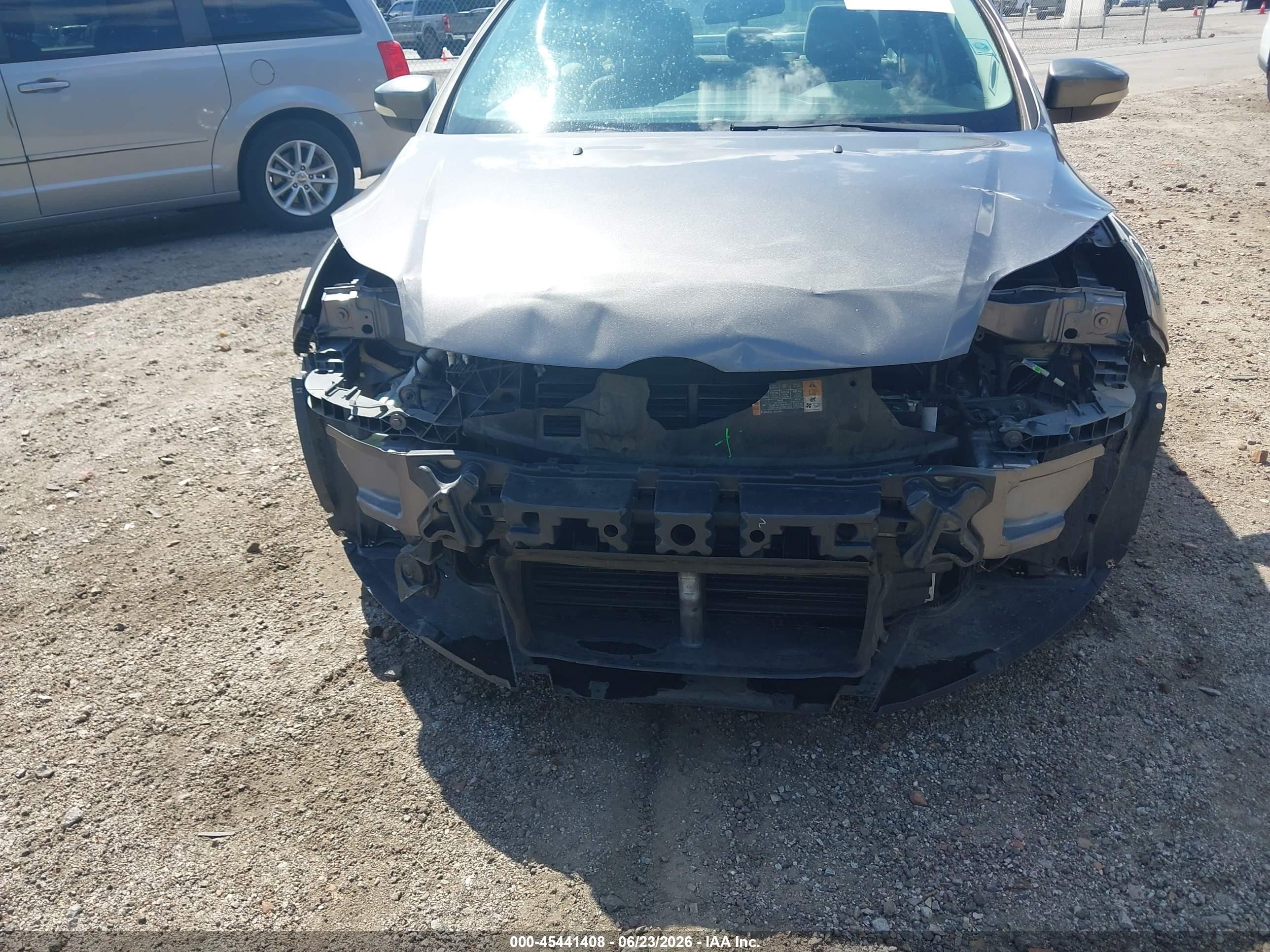 2014 Ford Focus Se Серый vin: 1FADP3F27EL279577