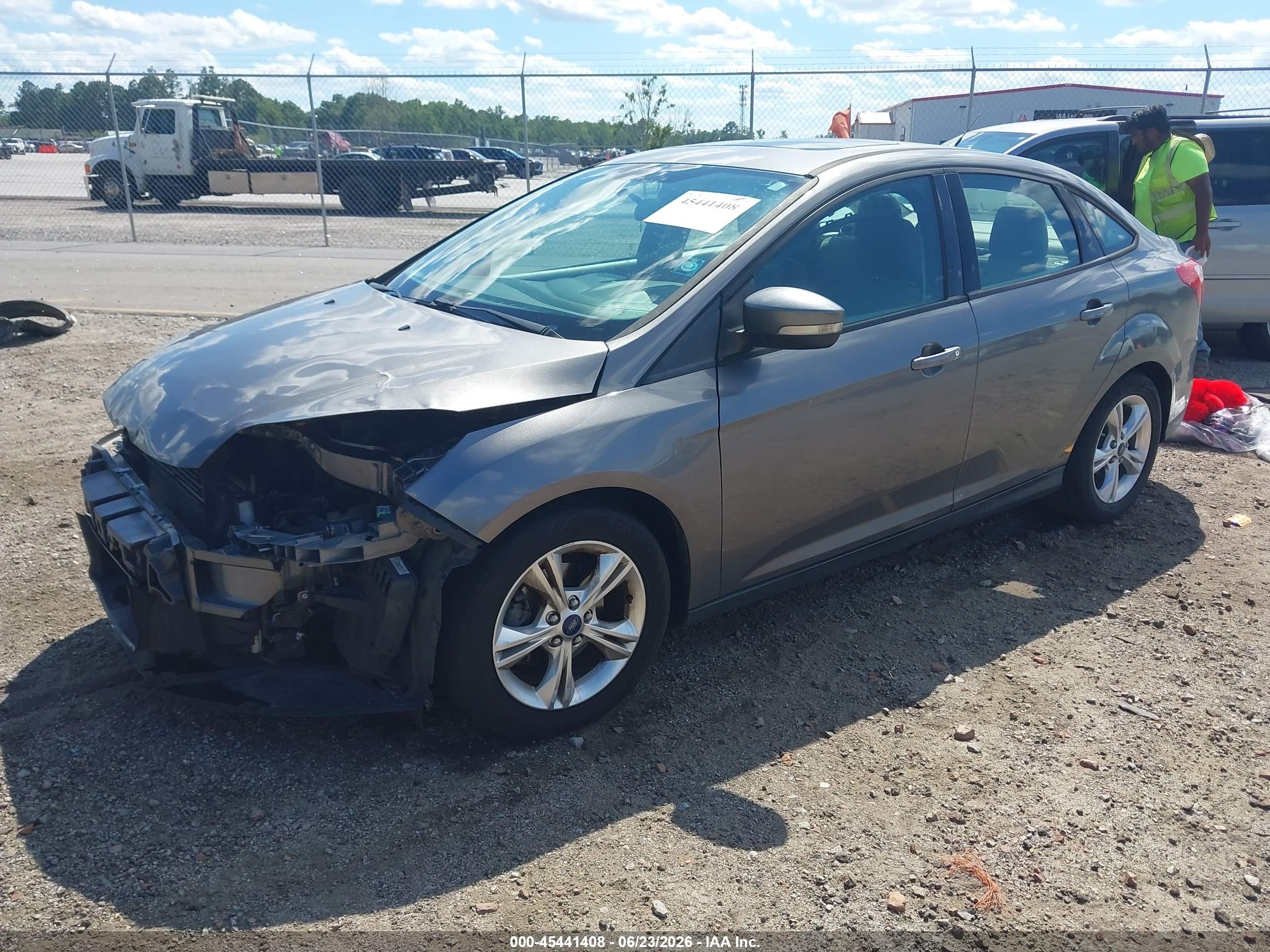 2014 Ford Focus Se Серый vin: 1FADP3F27EL279577