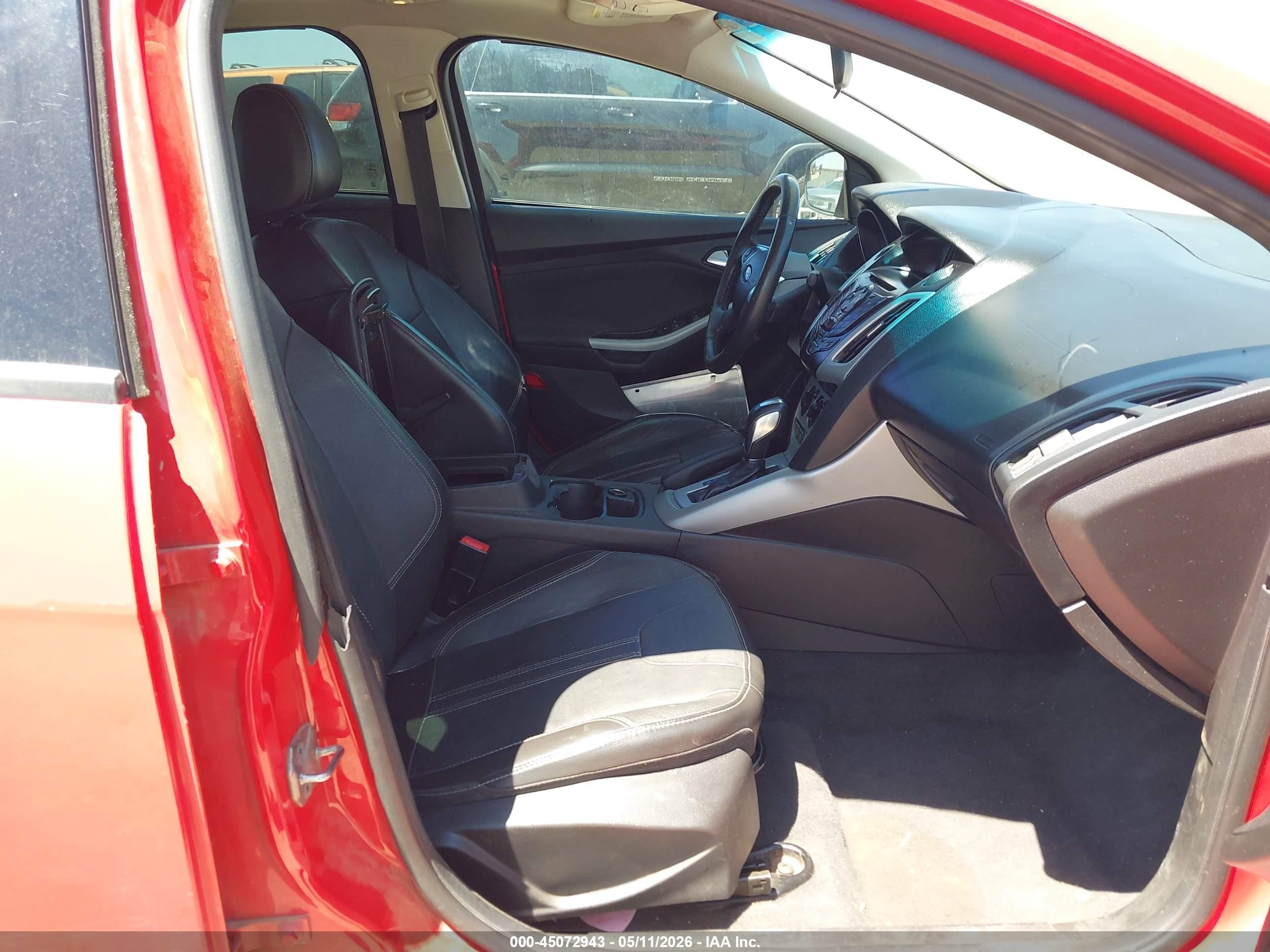 2014 Ford Focus Se Red vin: 1FADP3F27EL299540