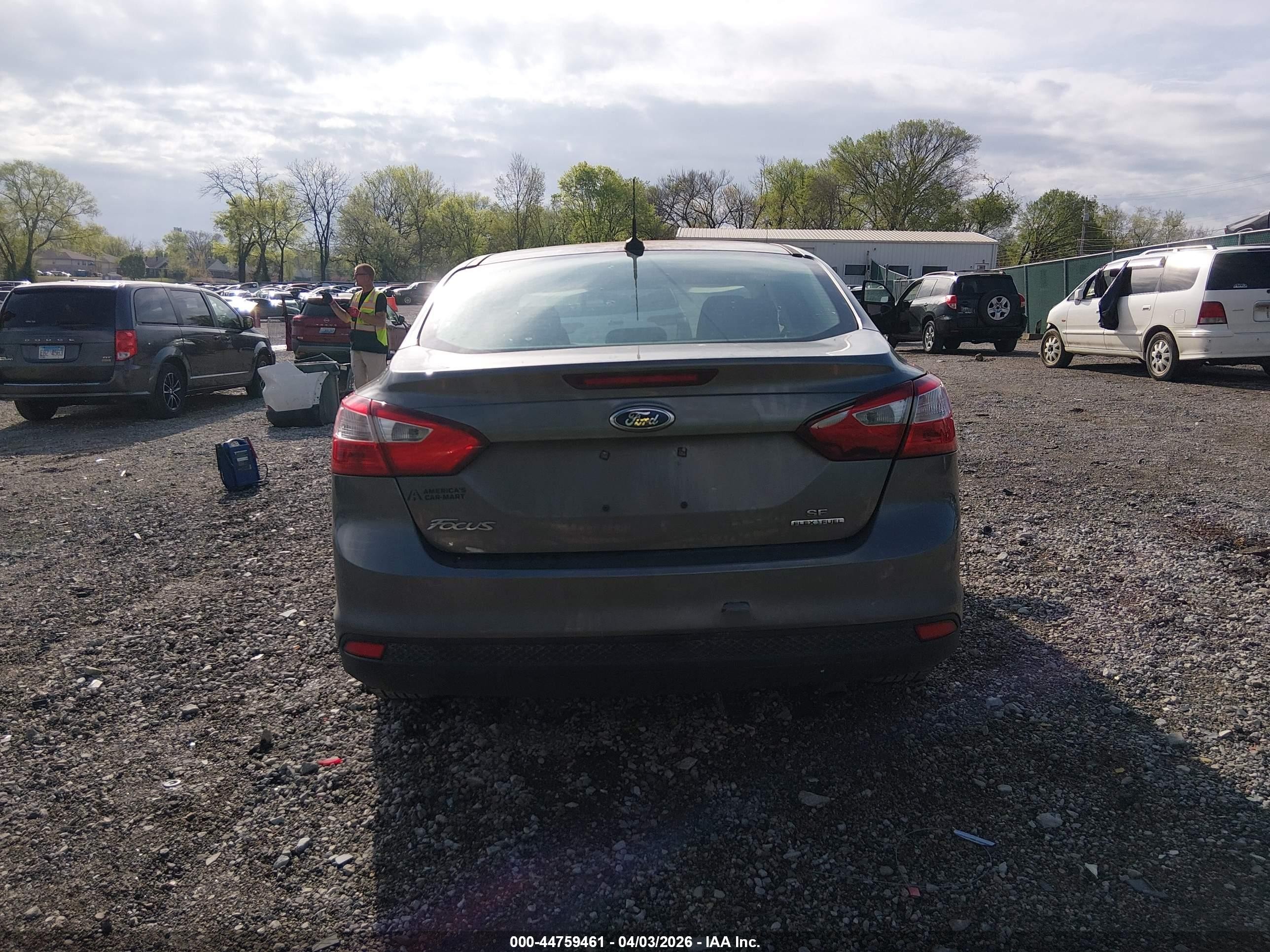 2014 Ford Focus Se Silver vin: 1FADP3F27EL304817