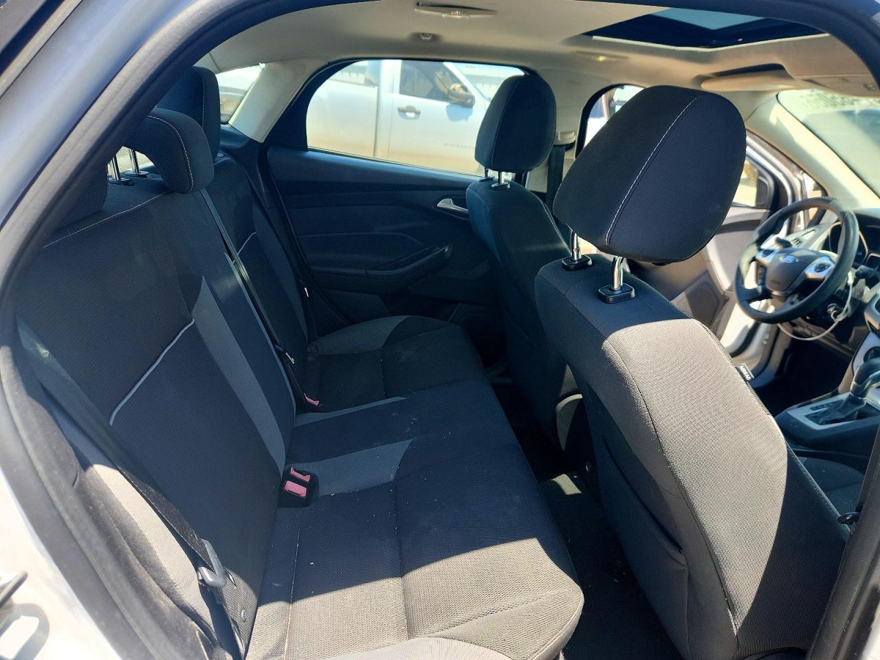 2014 Ford Focus Se White vin: 1FADP3F27EL313520