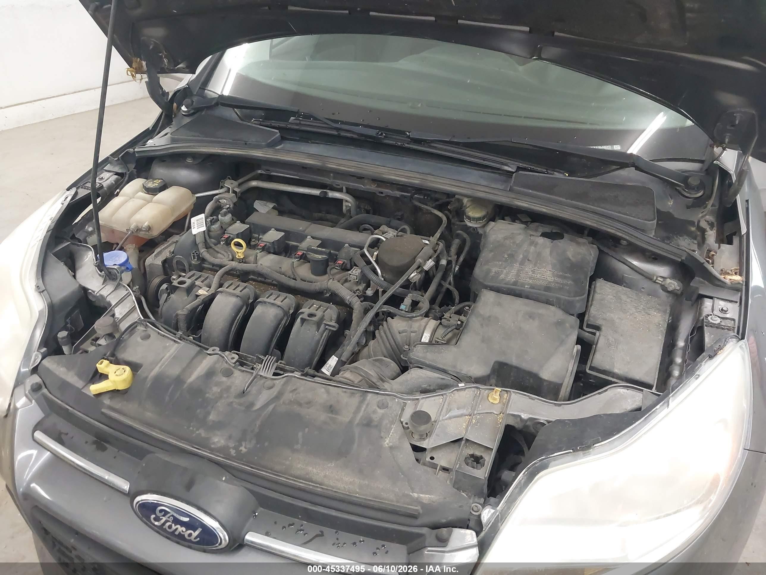 2014 Ford Focus Se Серый vin: 1FADP3F27EL332312