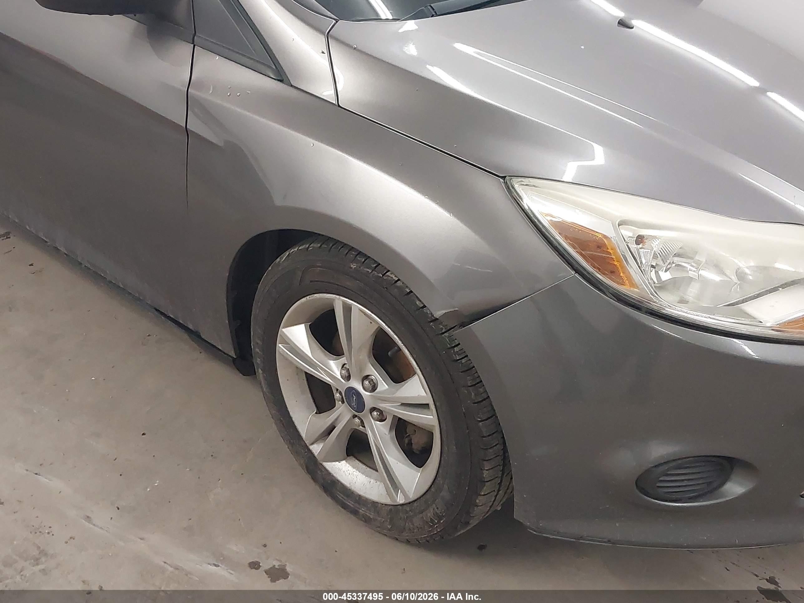 2014 Ford Focus Se Серый vin: 1FADP3F27EL332312