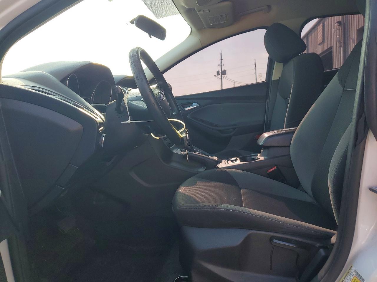 2014 Ford Focus Se White vin: 1FADP3F27EL346128