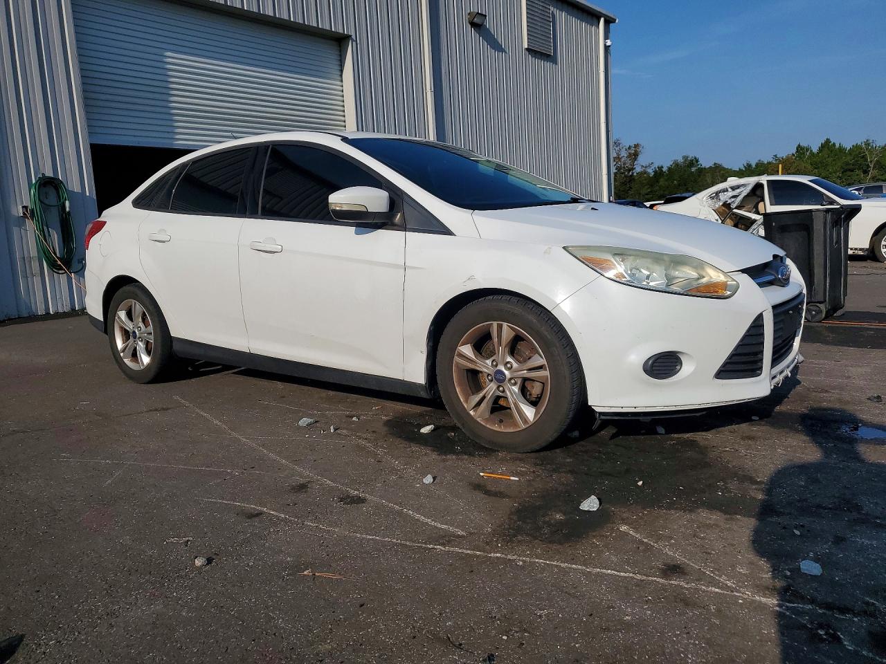 2014 Ford Focus Se White vin: 1FADP3F27EL346128