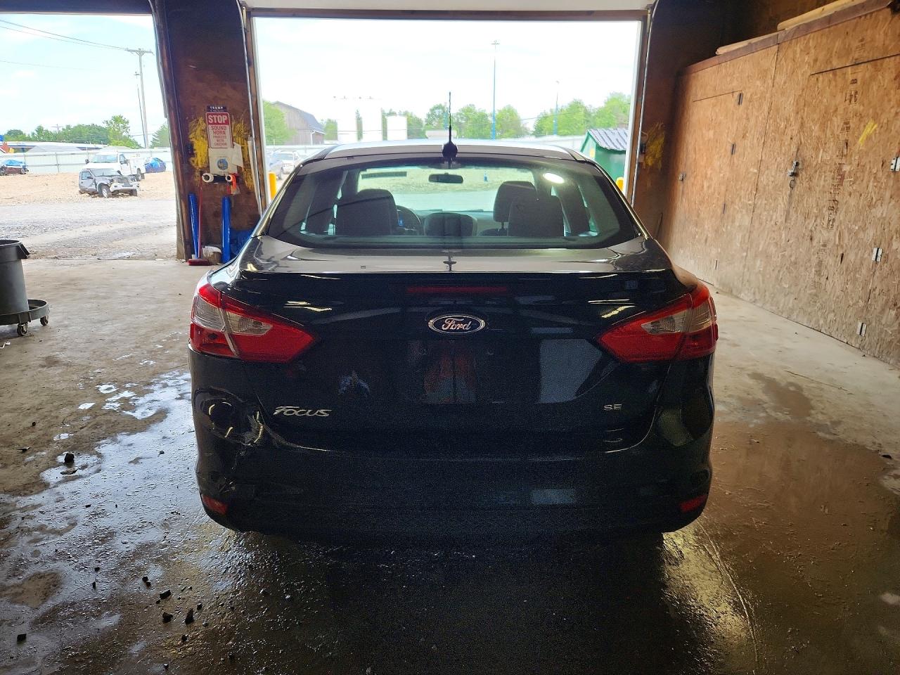2014 Ford Focus Se Black vin: 1FADP3F27EL361146