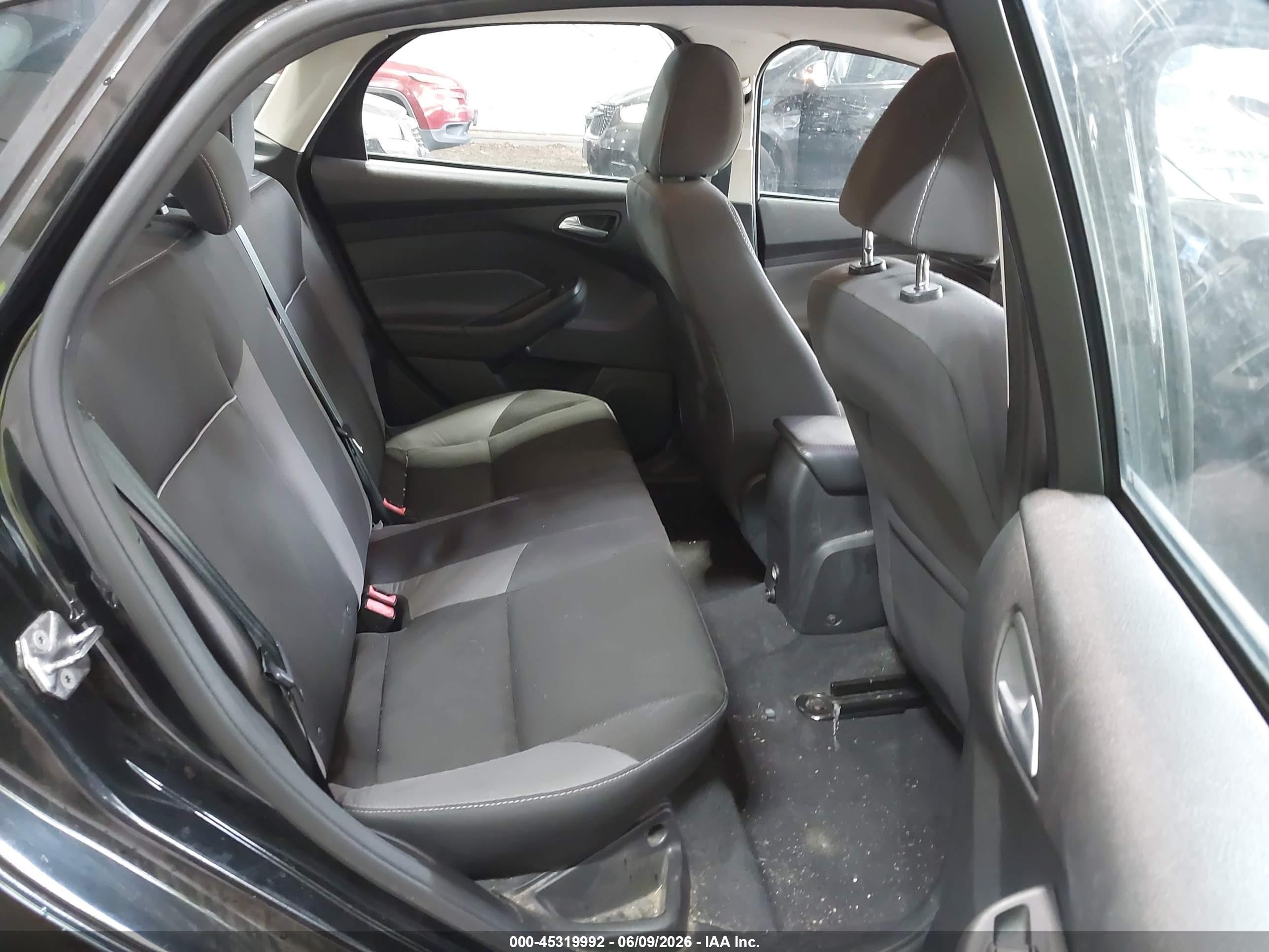 2014 Ford Focus Se Dark Blue vin: 1FADP3F27EL369070