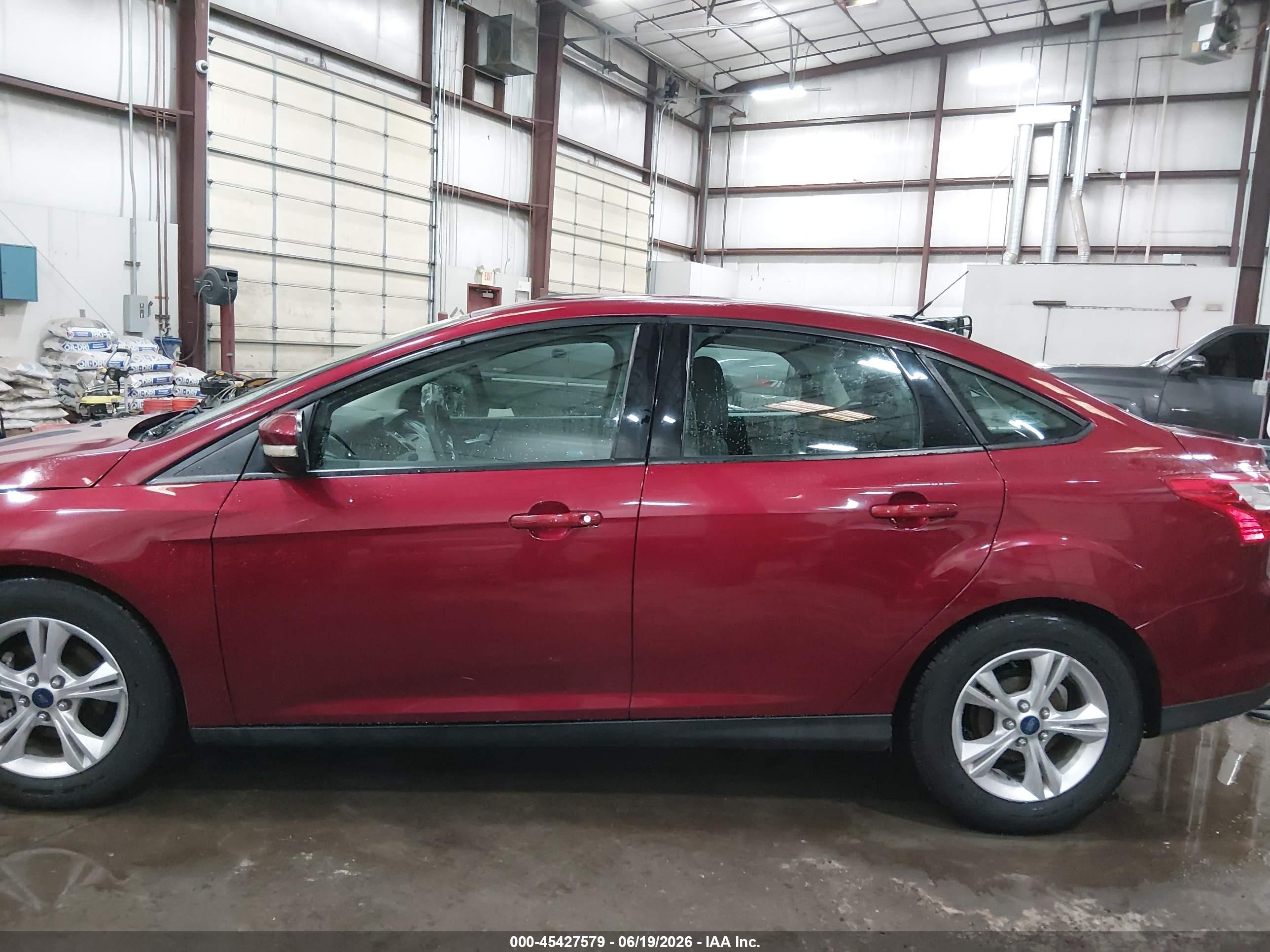 2014 Ford Focus Se Maroon vin: 1FADP3F27EL373863