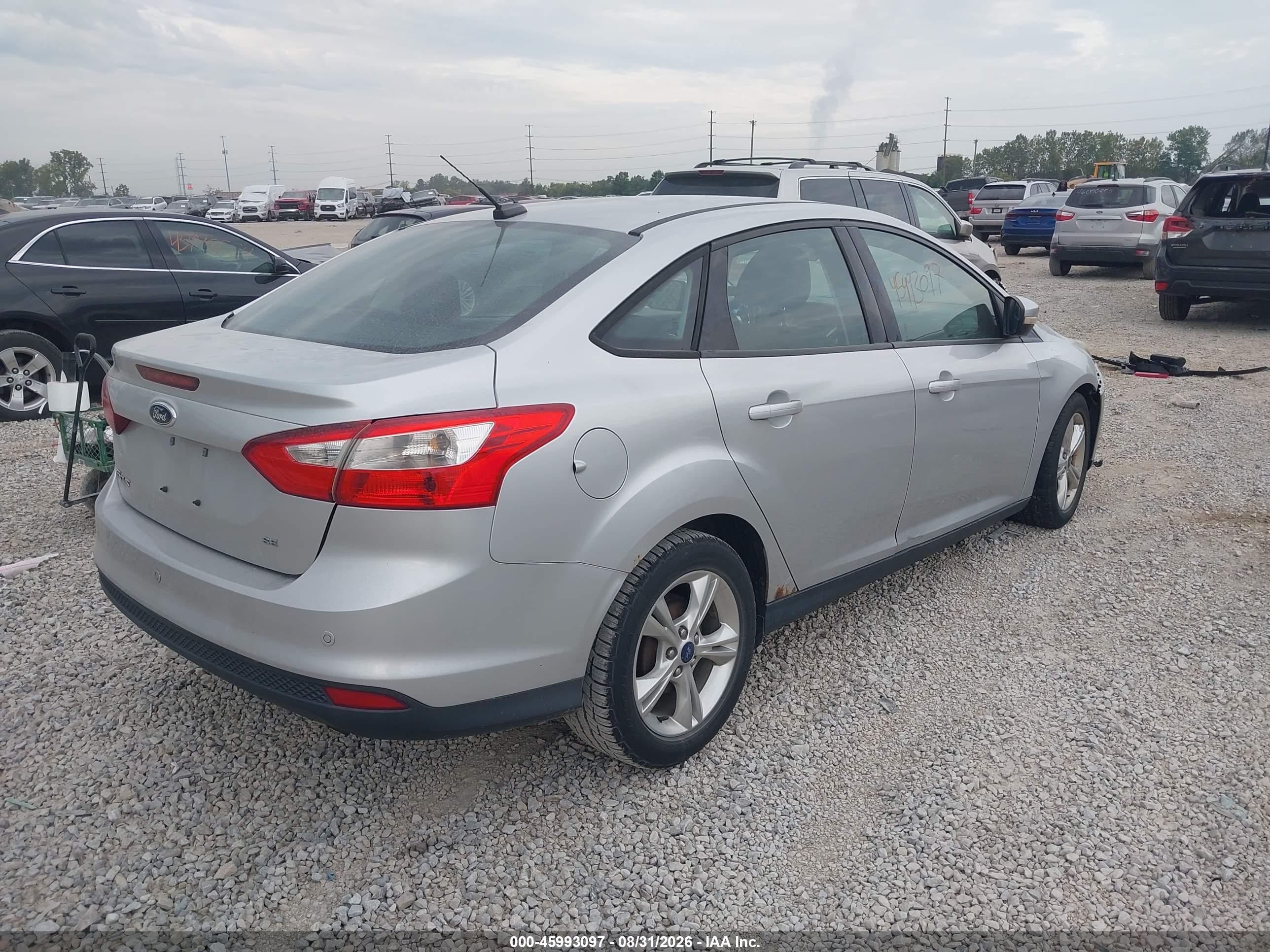 2014 Ford Focus Se Серебряный vin: 1FADP3F27EL382255