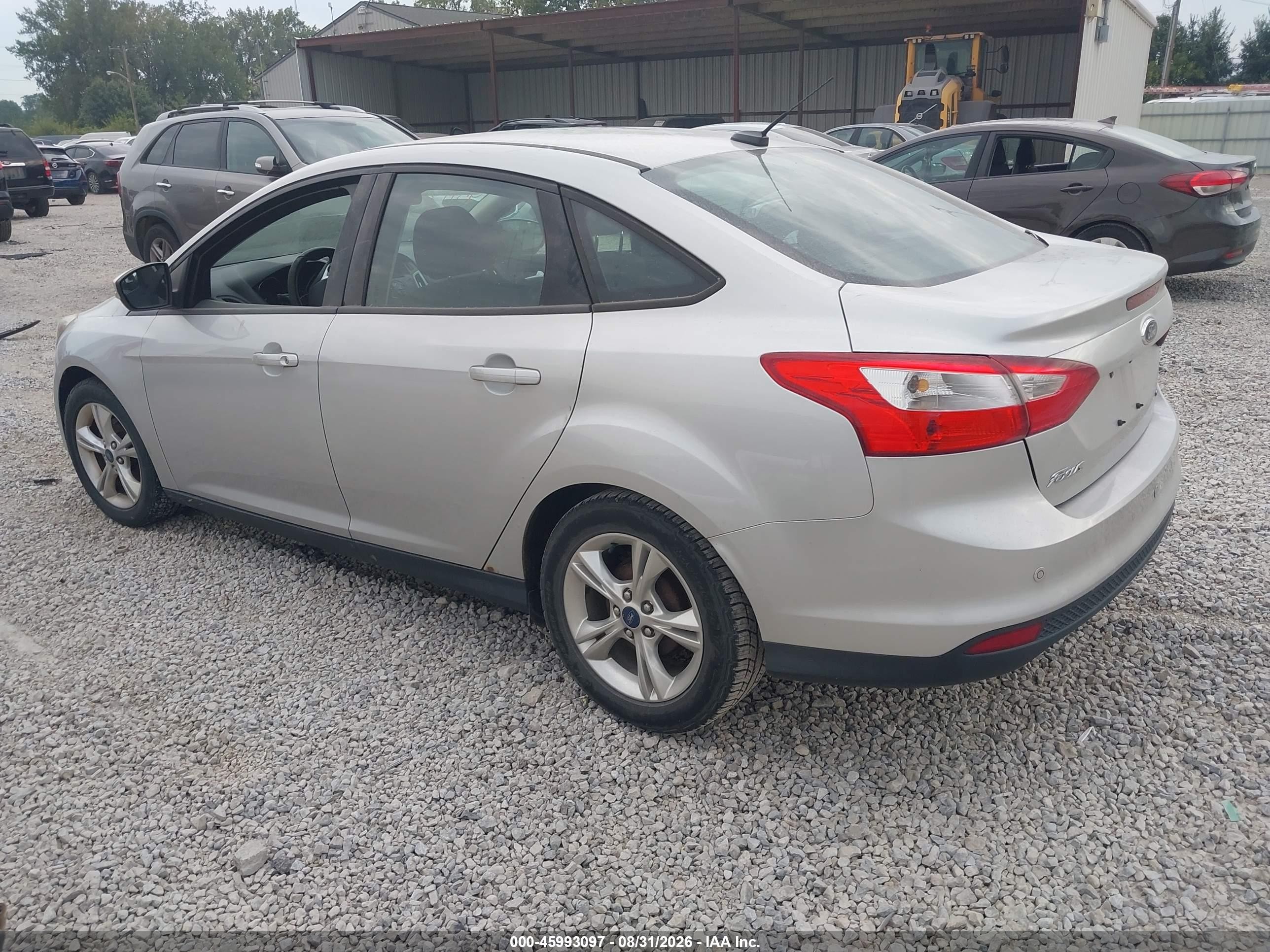 2014 Ford Focus Se Серебряный vin: 1FADP3F27EL382255