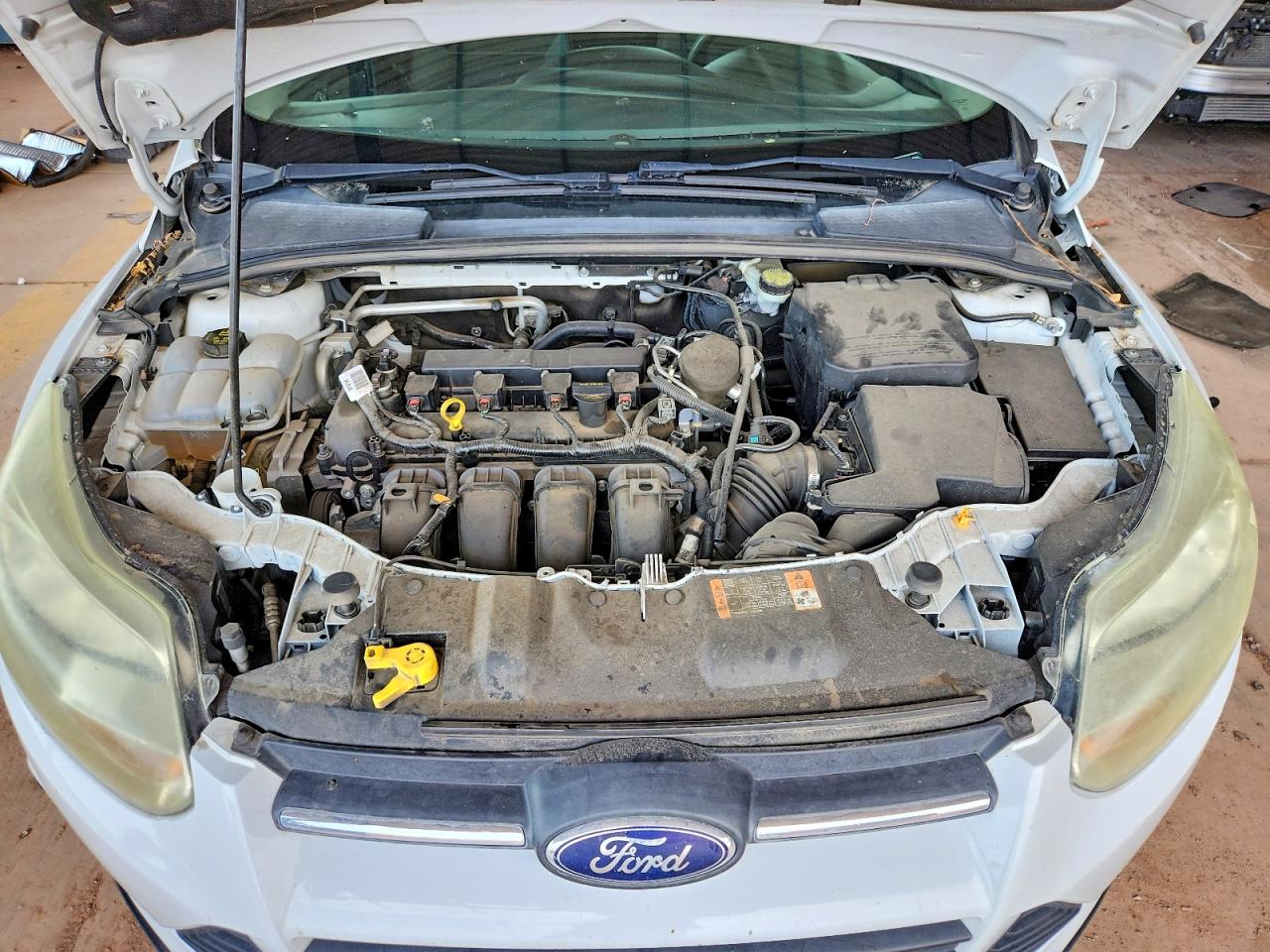 2014 Ford Focus Se Белый vin: 1FADP3F27EL382398