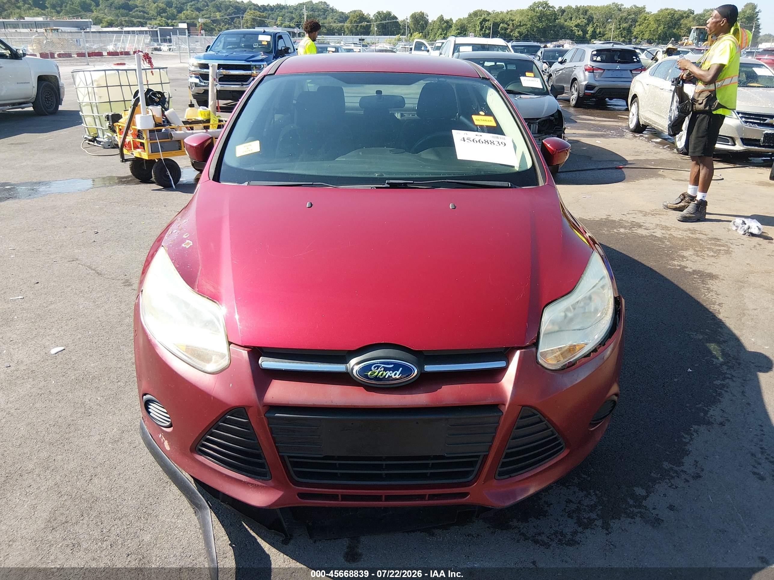 2014 Ford Focus Se Red vin: 1FADP3F27EL388380