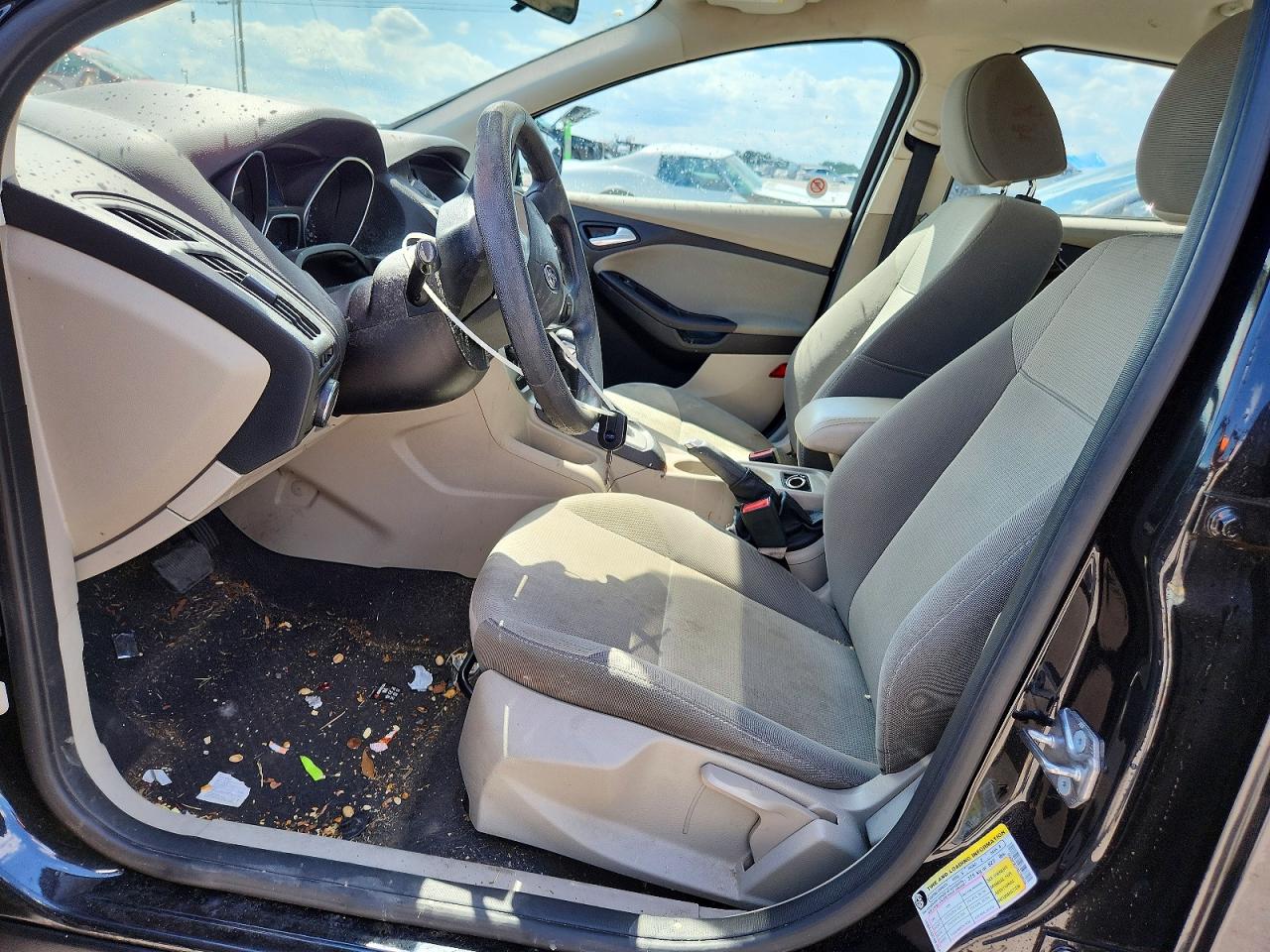 2014 Ford Focus Se Черный vin: 1FADP3F27EL394034