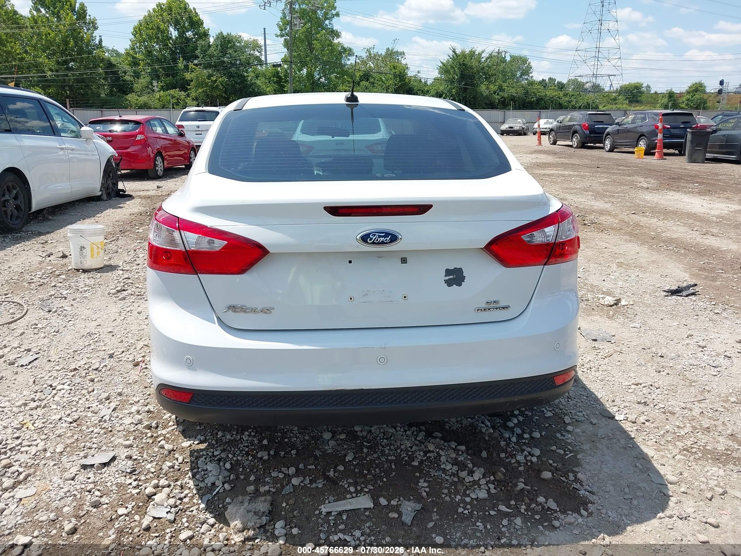 2014 Ford Focus Se White vin: 1FADP3F27EL397631