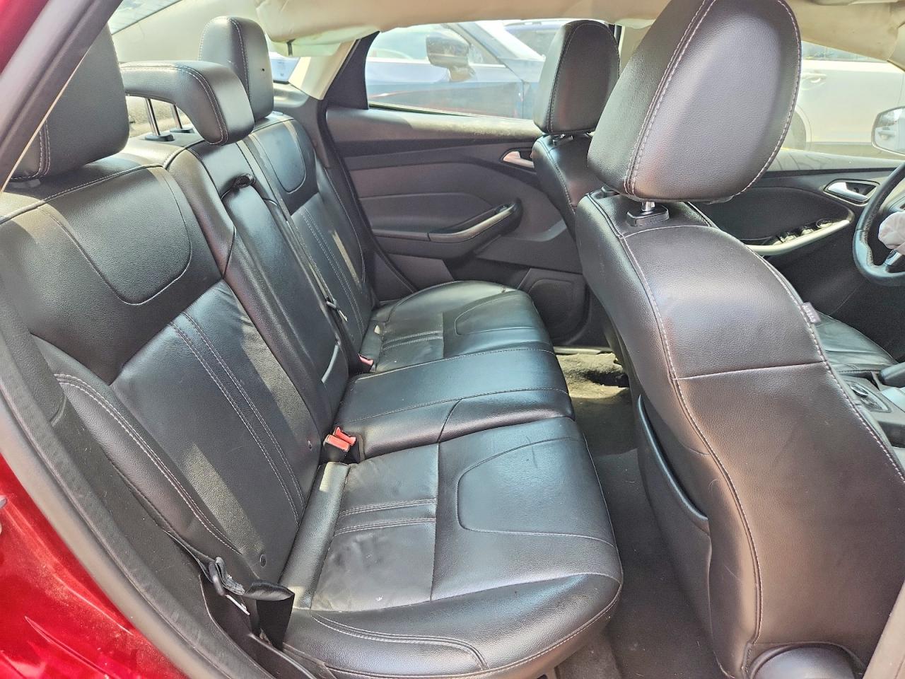 2014 Ford Focus Se Burgundy vin: 1FADP3F27EL397760