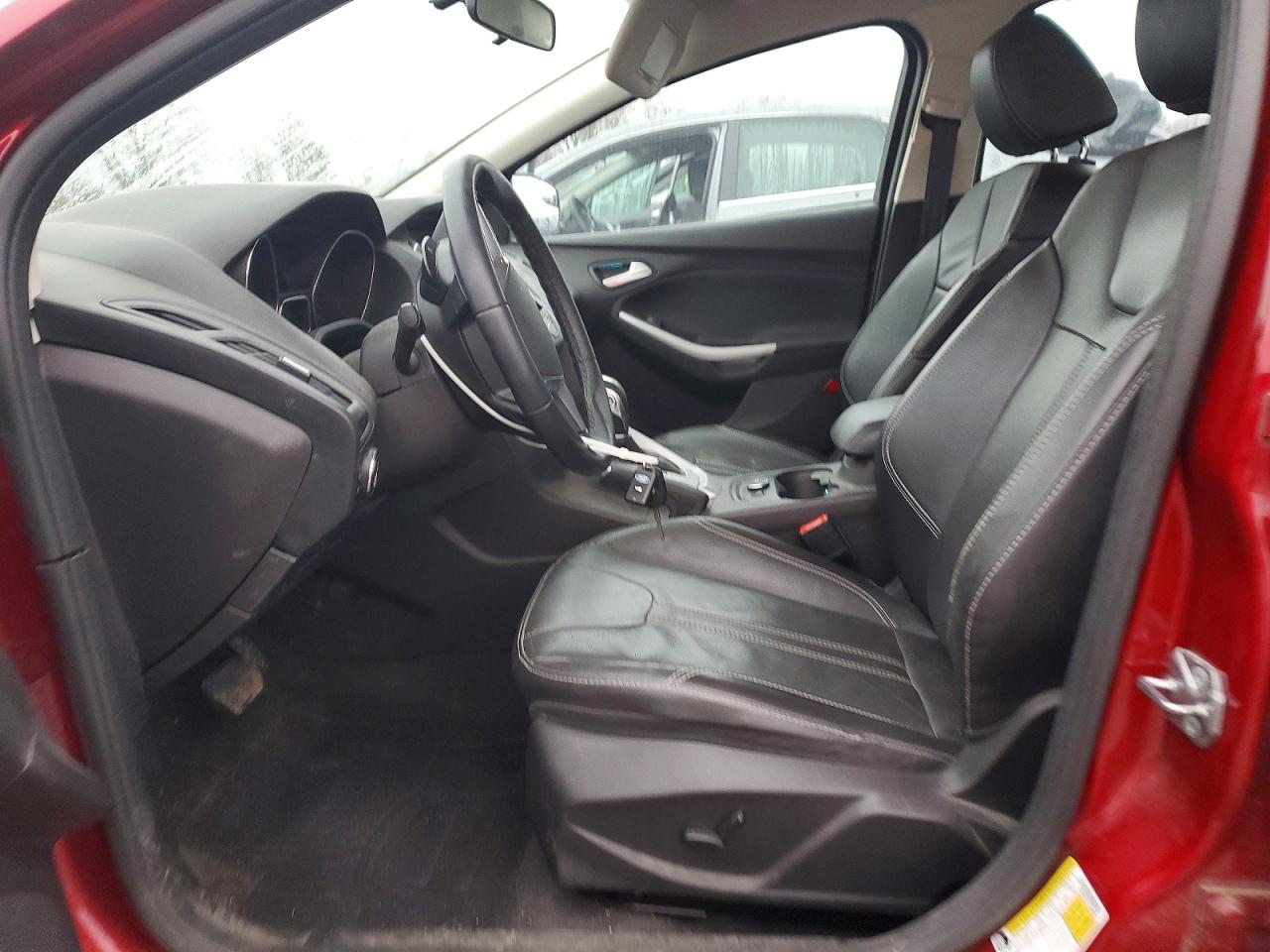 2014 Ford Focus Se Red vin: 1FADP3F27EL398889