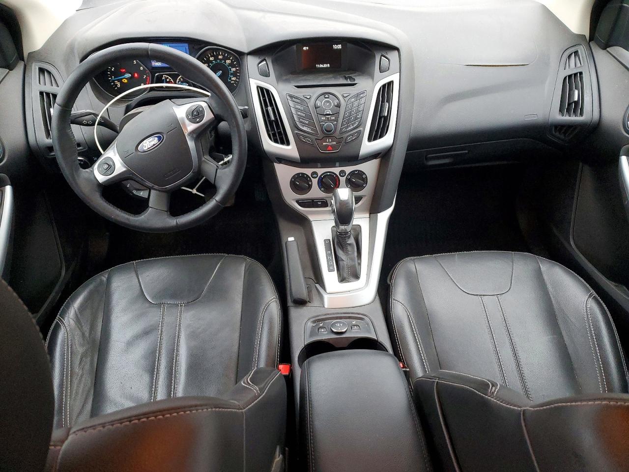 2014 Ford Focus Se Red vin: 1FADP3F27EL398889