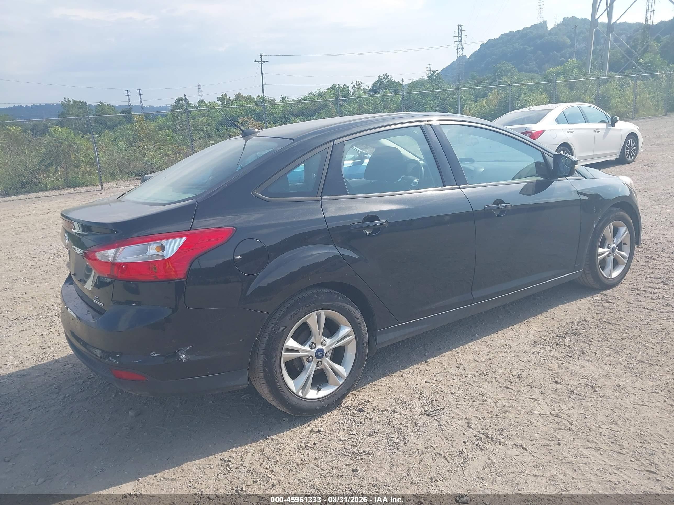 2014 Ford Focus Se Черный vin: 1FADP3F27EL404755