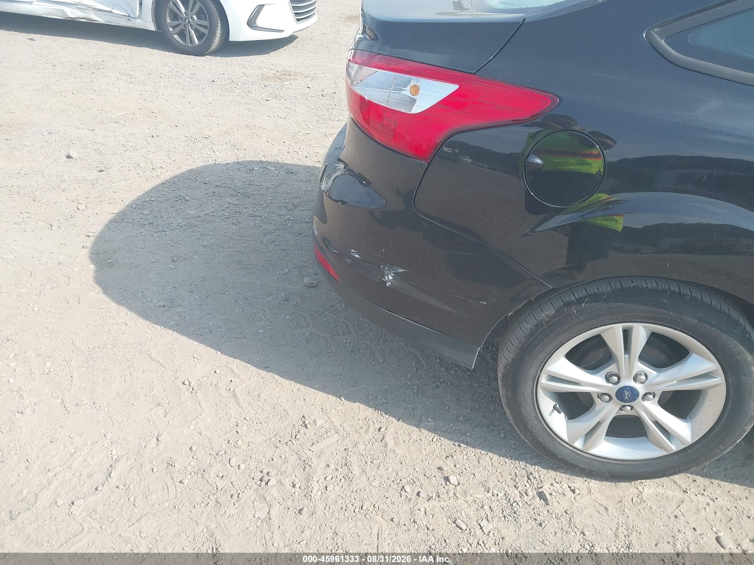 2014 Ford Focus Se Черный vin: 1FADP3F27EL404755