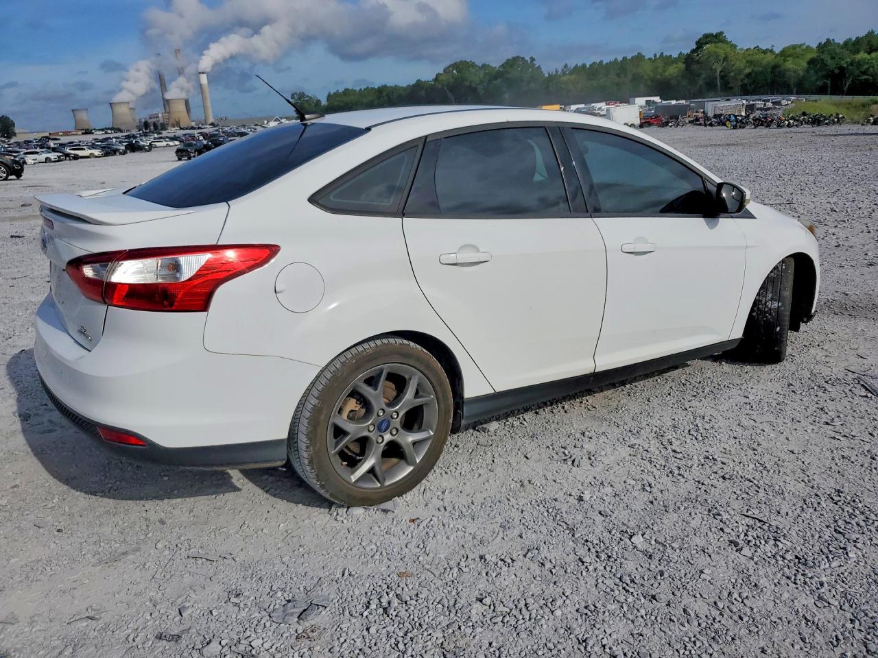 2014 Ford Focus Se White vin: 1FADP3F27EL416338
