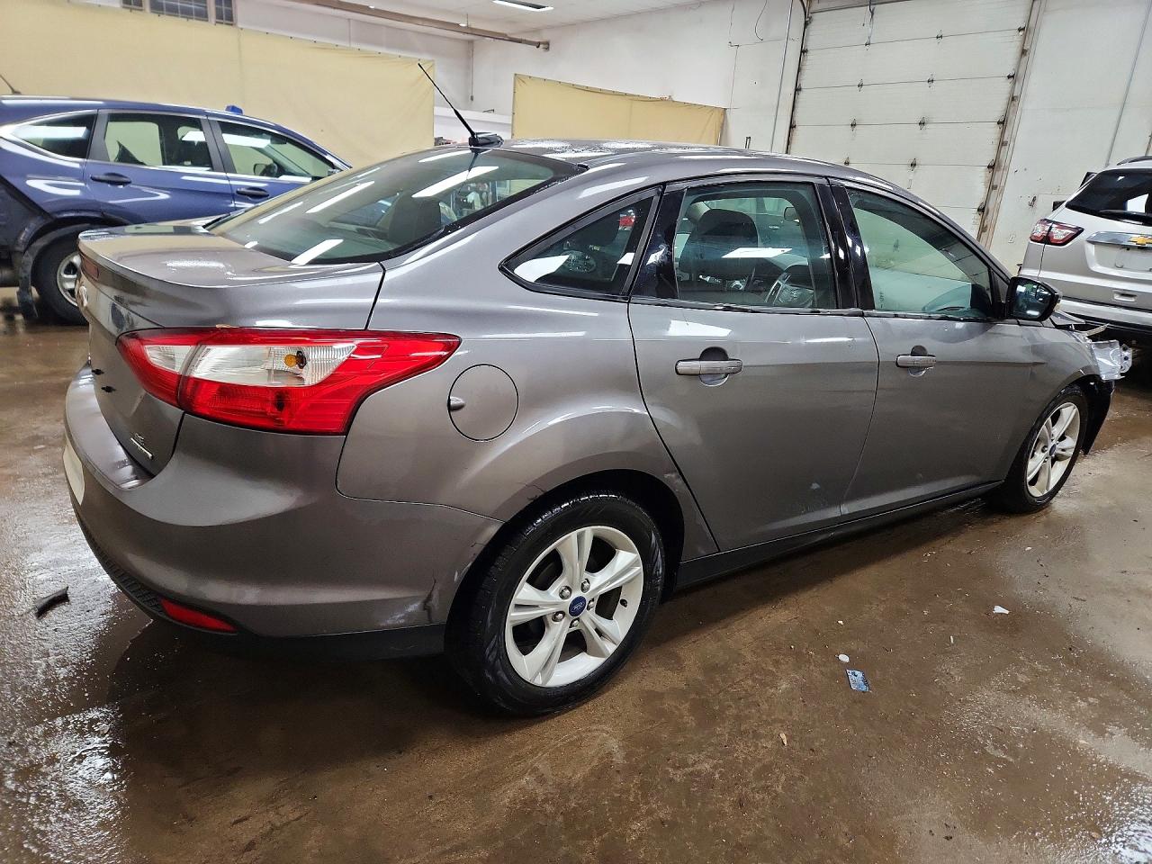 2014 Ford Focus Se Gray vin: 1FADP3F27EL419188