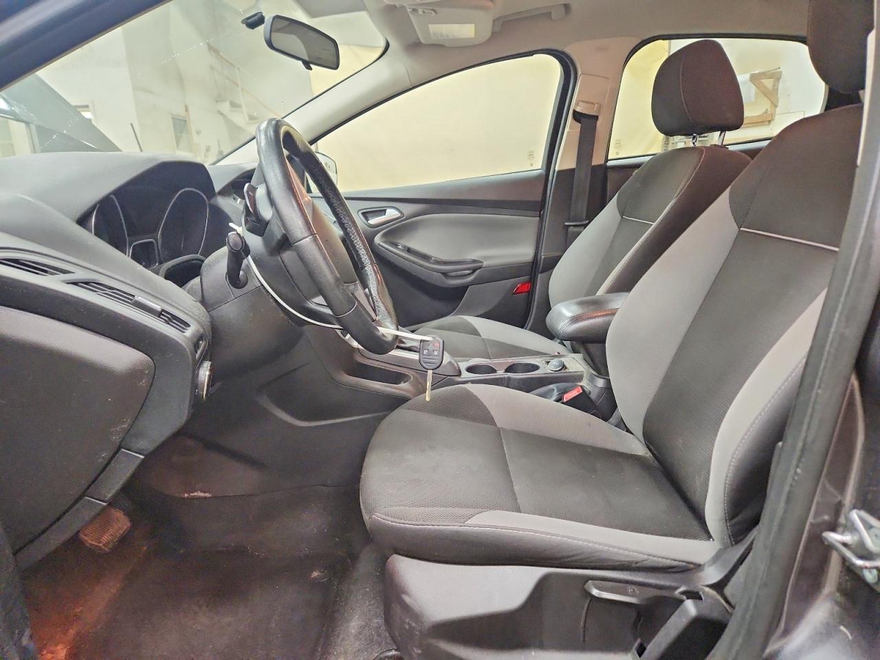 2014 Ford Focus Se Gray vin: 1FADP3F27EL419188