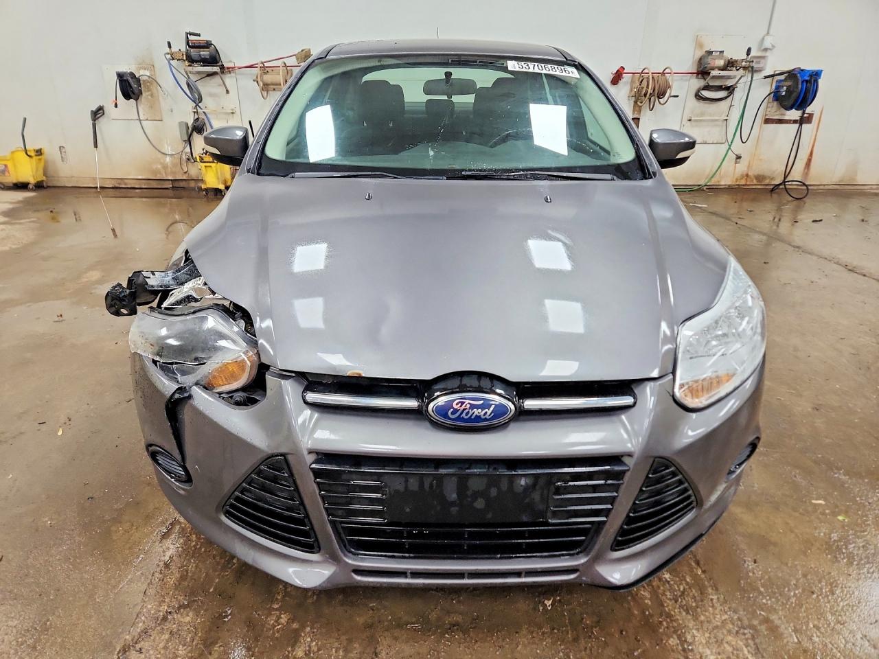 2014 Ford Focus Se Gray vin: 1FADP3F27EL419188