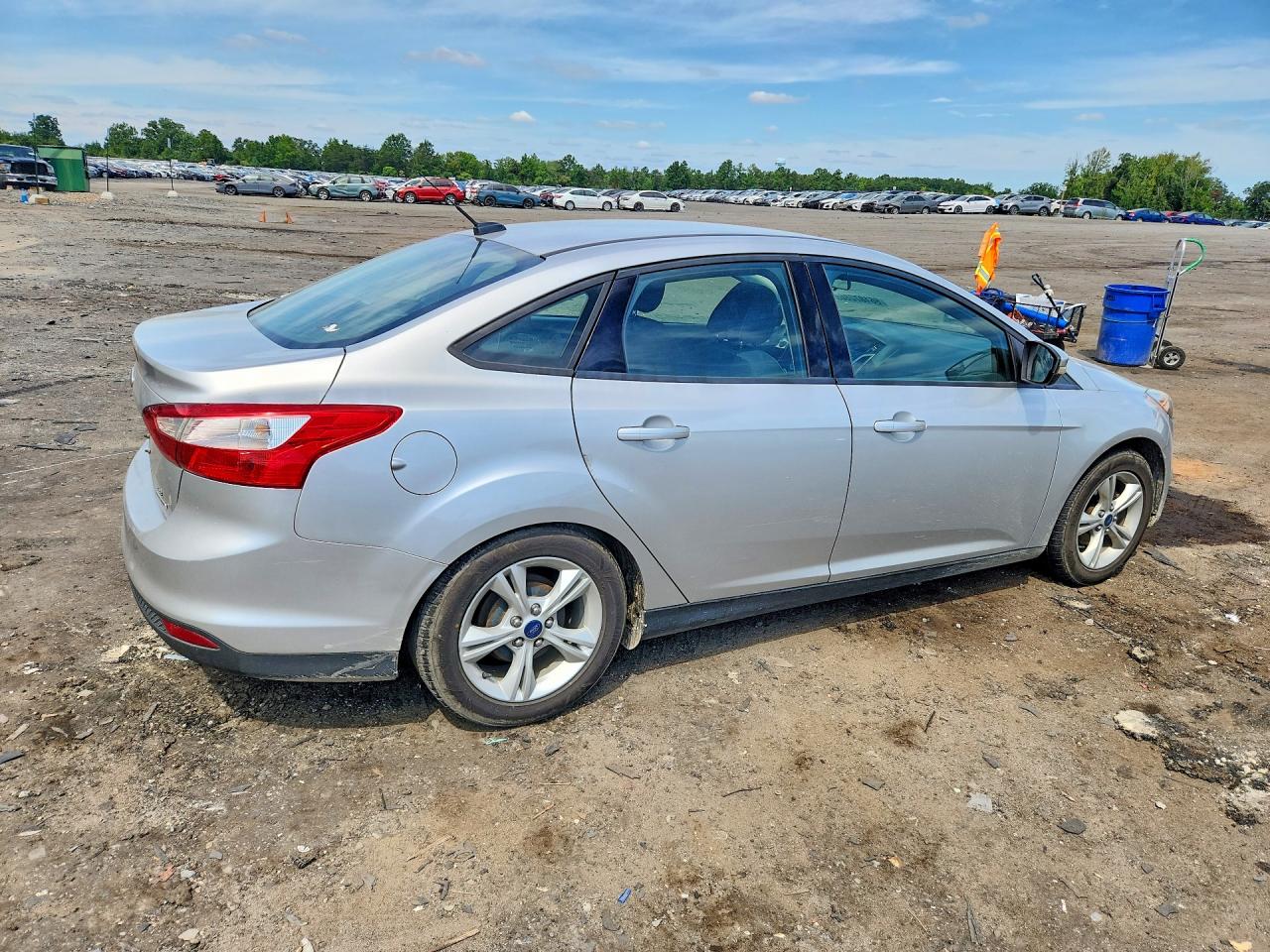2014 Ford Focus Se Silver vin: 1FADP3F27EL438467