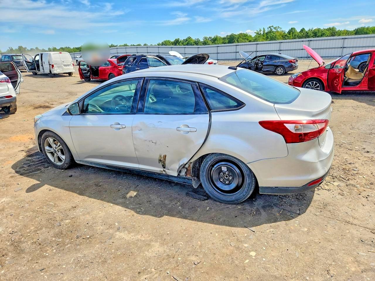 2014 Ford Focus Se Silver vin: 1FADP3F27EL438467