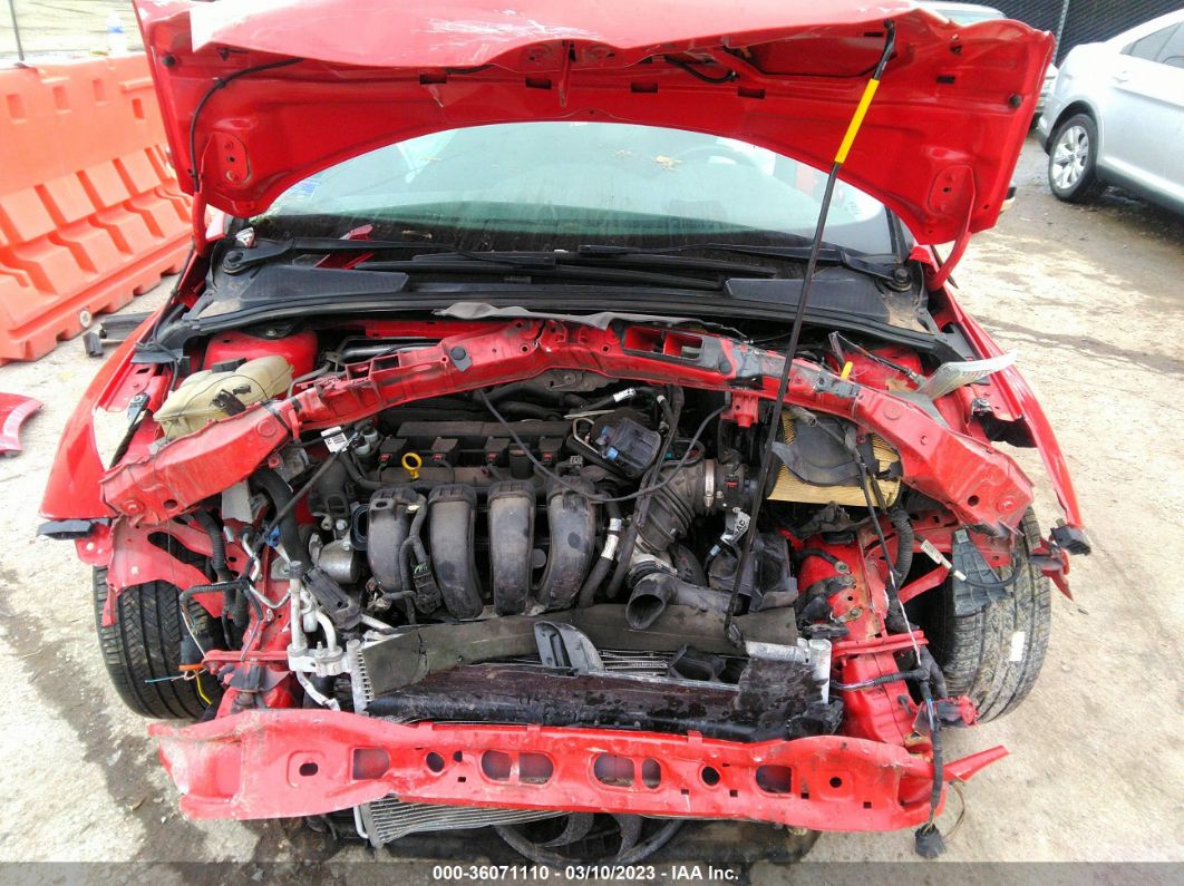 2014 Ford Focus Se Red vin: 1FADP3F27EL440980