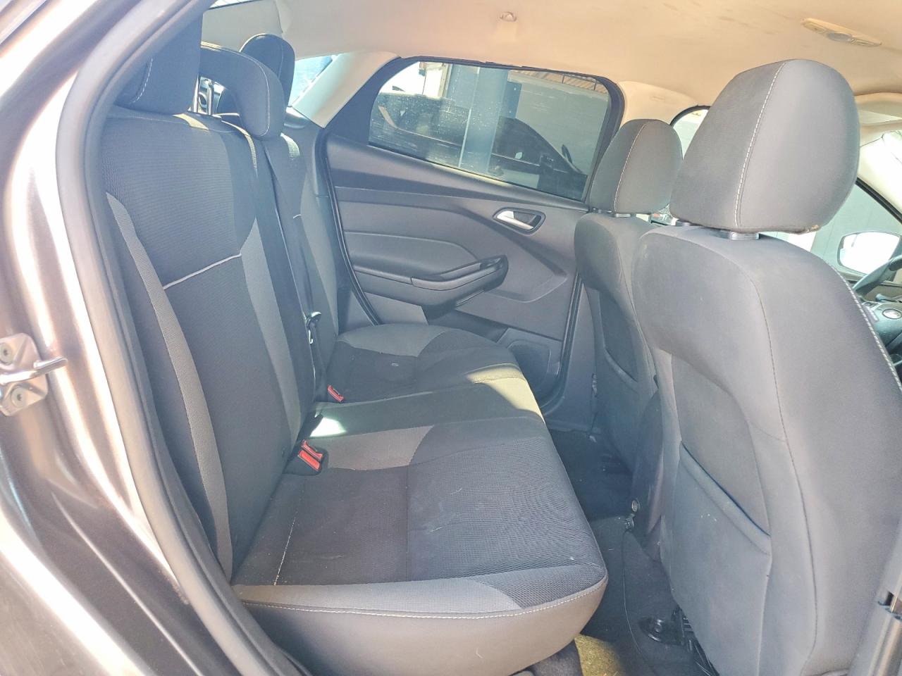 2014 Ford Focus Se Charcoal vin: 1FADP3F27EL441952