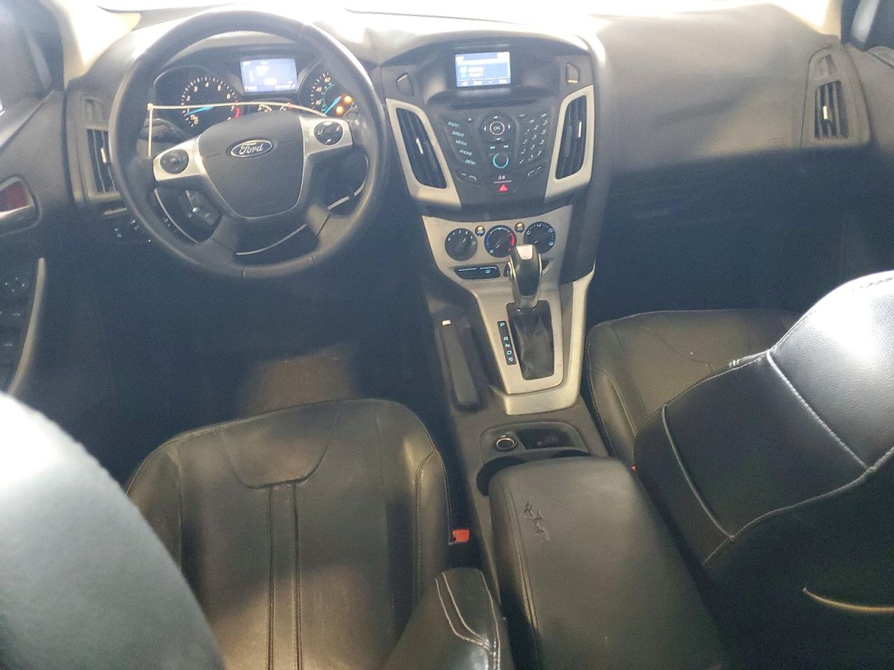 2014 Ford Focus Se Silver vin: 1FADP3F27EL448111