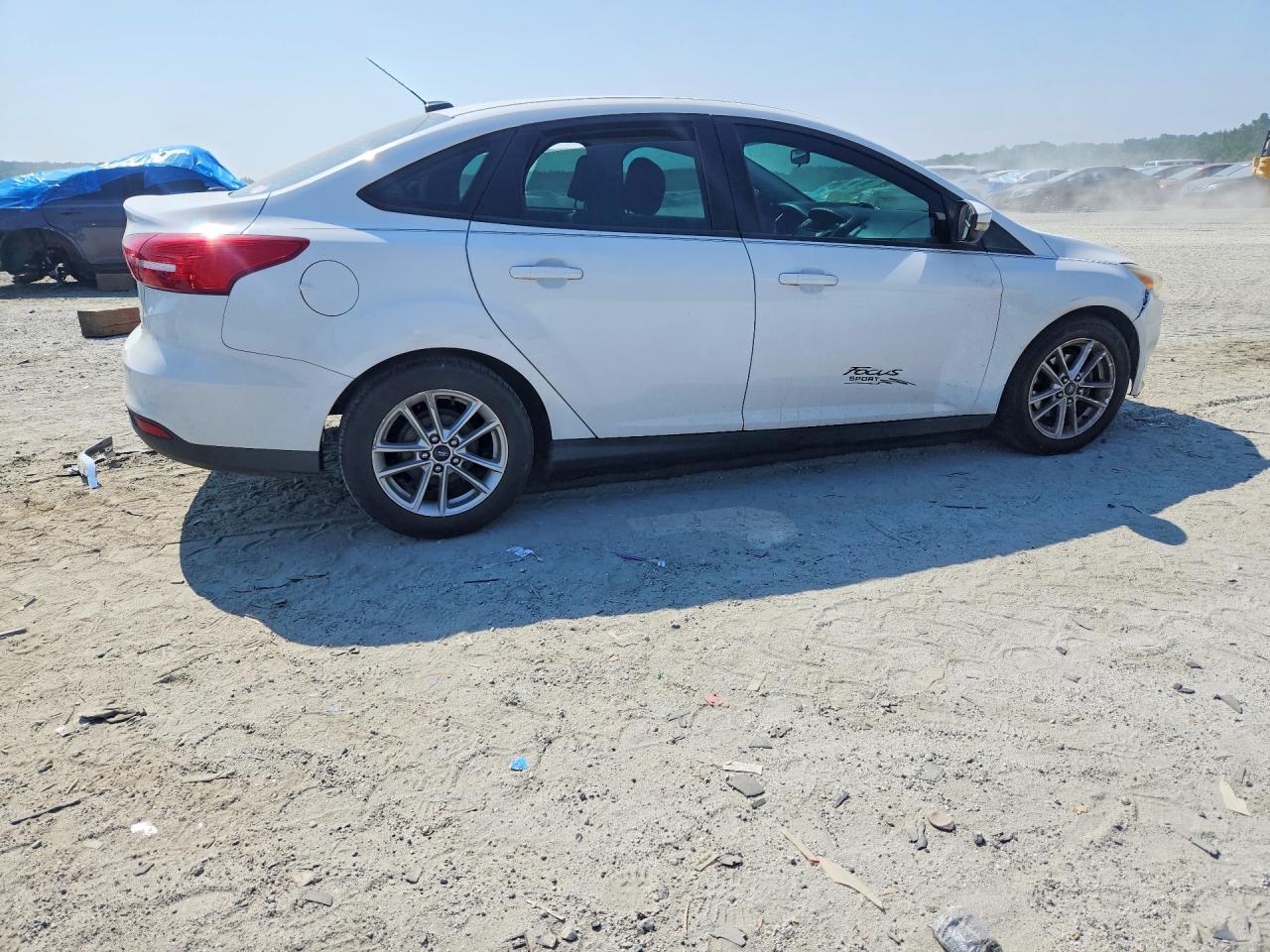2015 Ford Focus Se White vin: 1FADP3F27FL205738