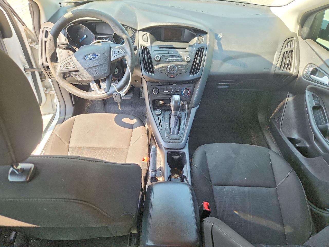2015 Ford Focus Se White vin: 1FADP3F27FL205738