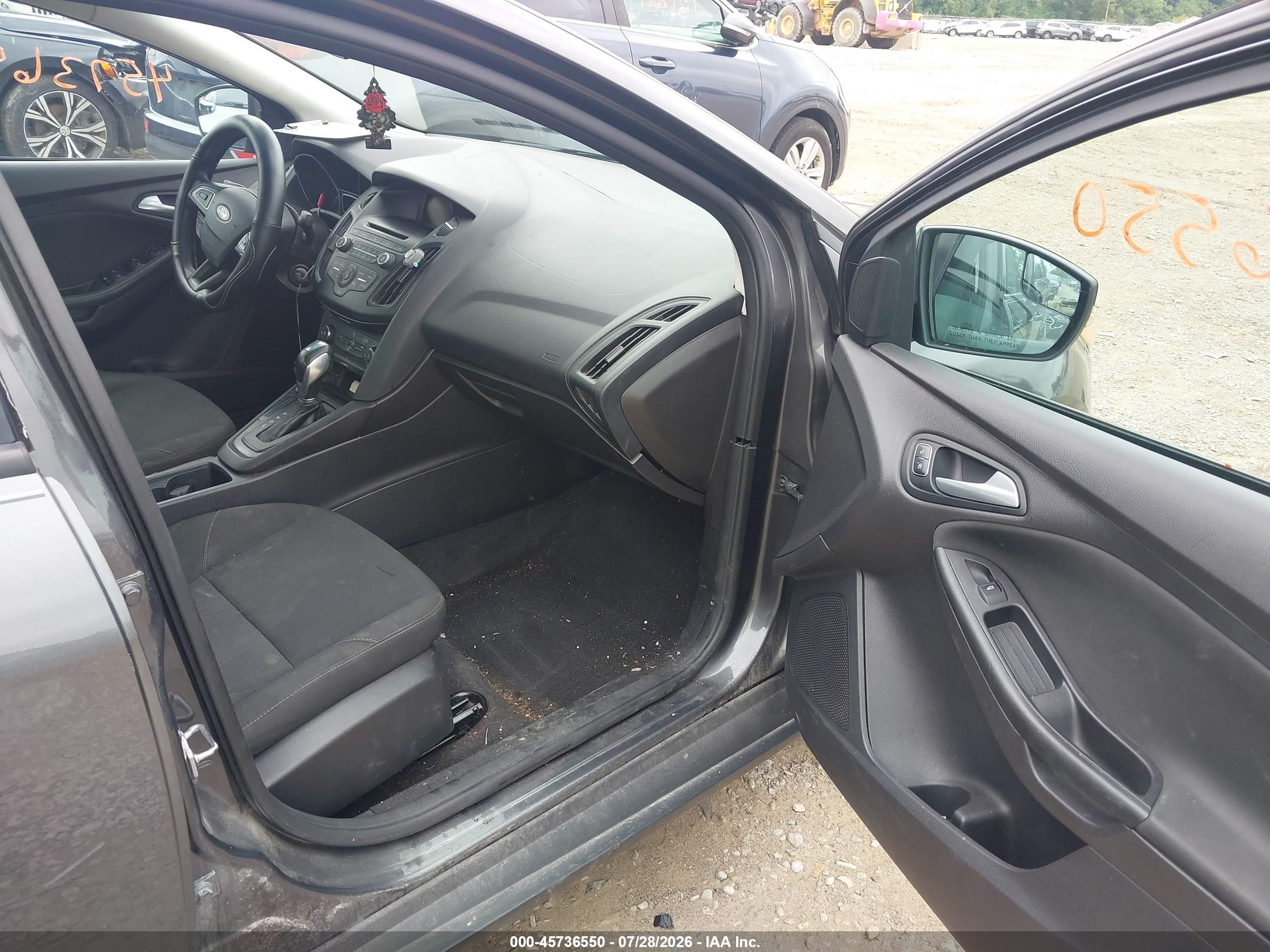 2015 Ford Focus Se Gray vin: 1FADP3F27FL209823