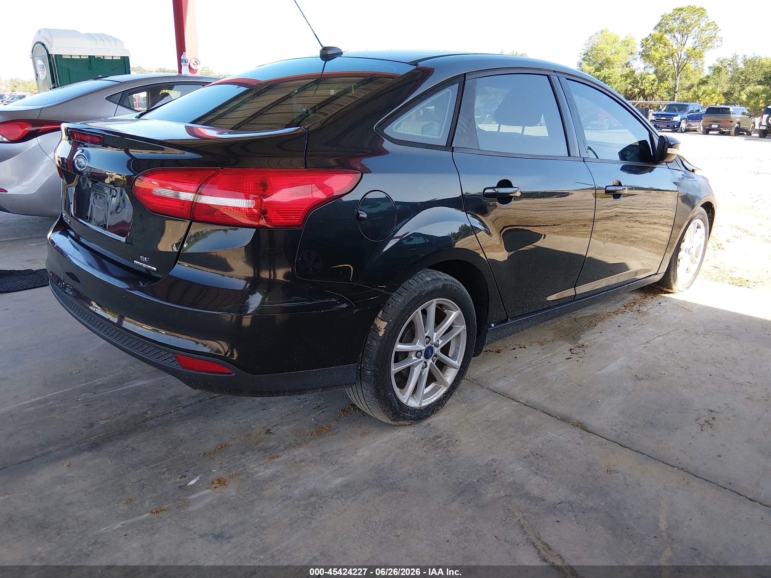 2015 Ford Focus Se Black vin: 1FADP3F27FL216044