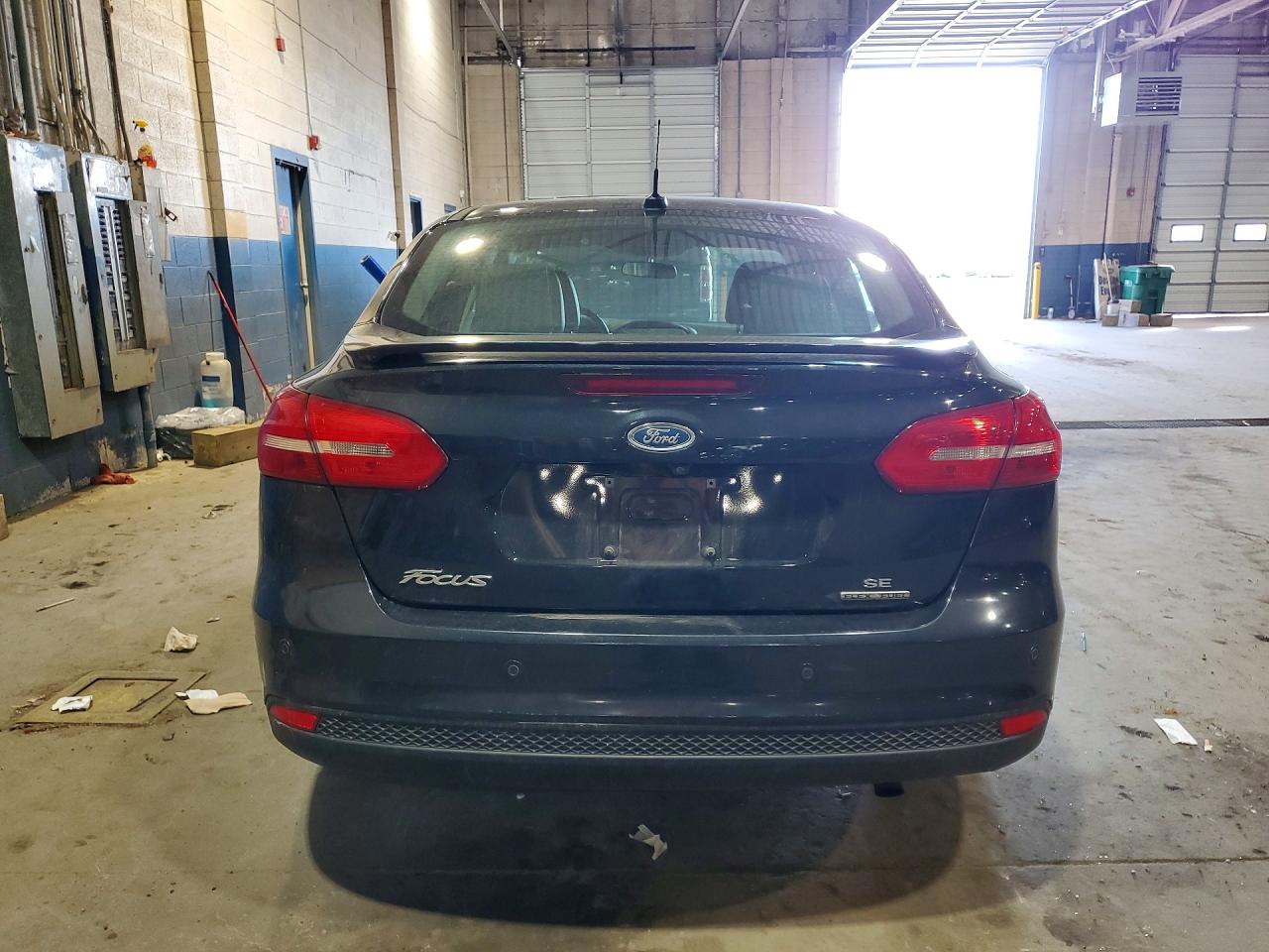 2015 Ford Focus Se Черный vin: 1FADP3F27FL218408