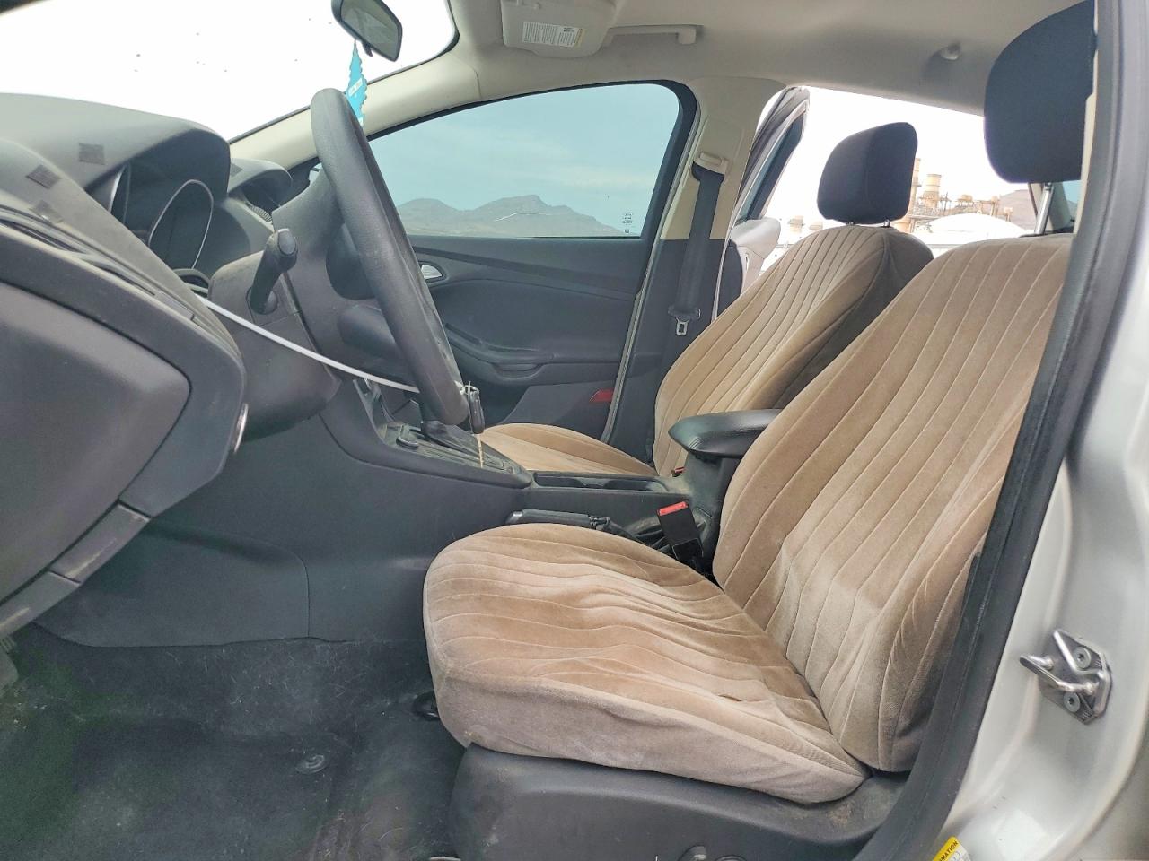 2015 Ford Focus Se Silver vin: 1FADP3F27FL220420