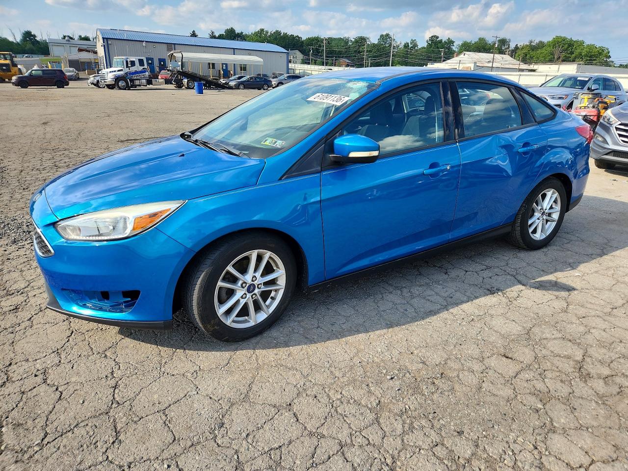 2015 Ford Focus Se Blue vin: 1FADP3F27FL226931