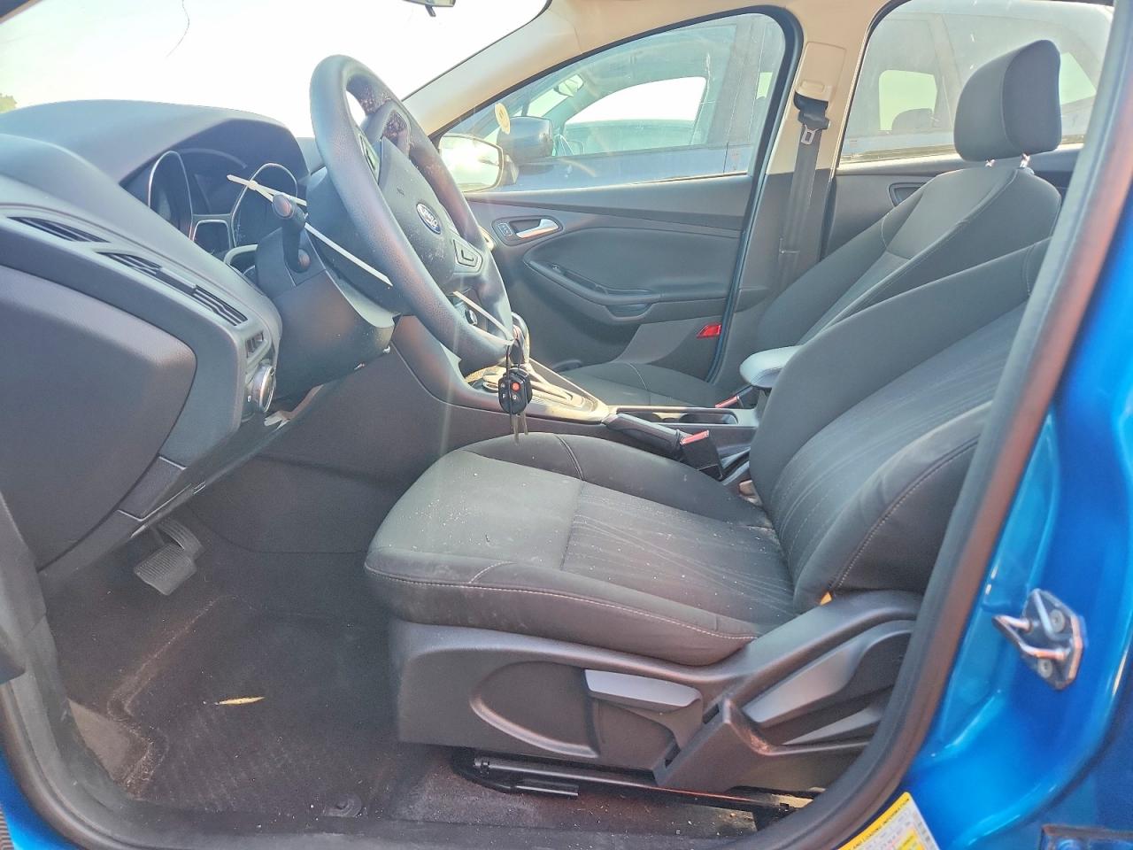 2015 Ford Focus Se Blue vin: 1FADP3F27FL226931