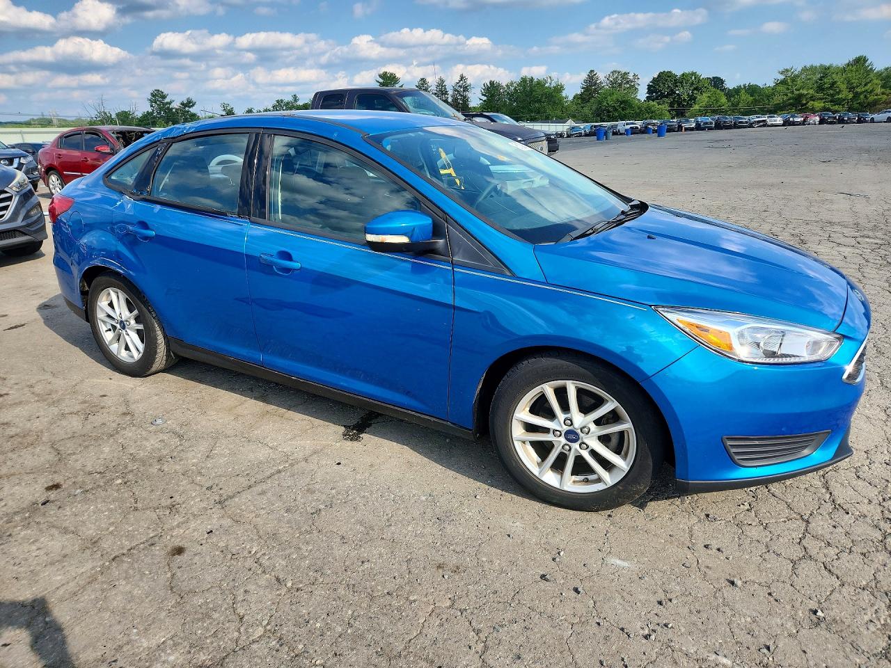 2015 Ford Focus Se Blue vin: 1FADP3F27FL226931