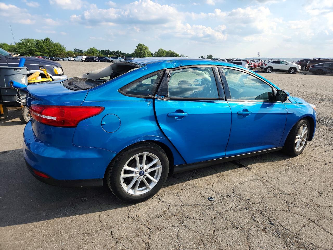 2015 Ford Focus Se Blue vin: 1FADP3F27FL226931