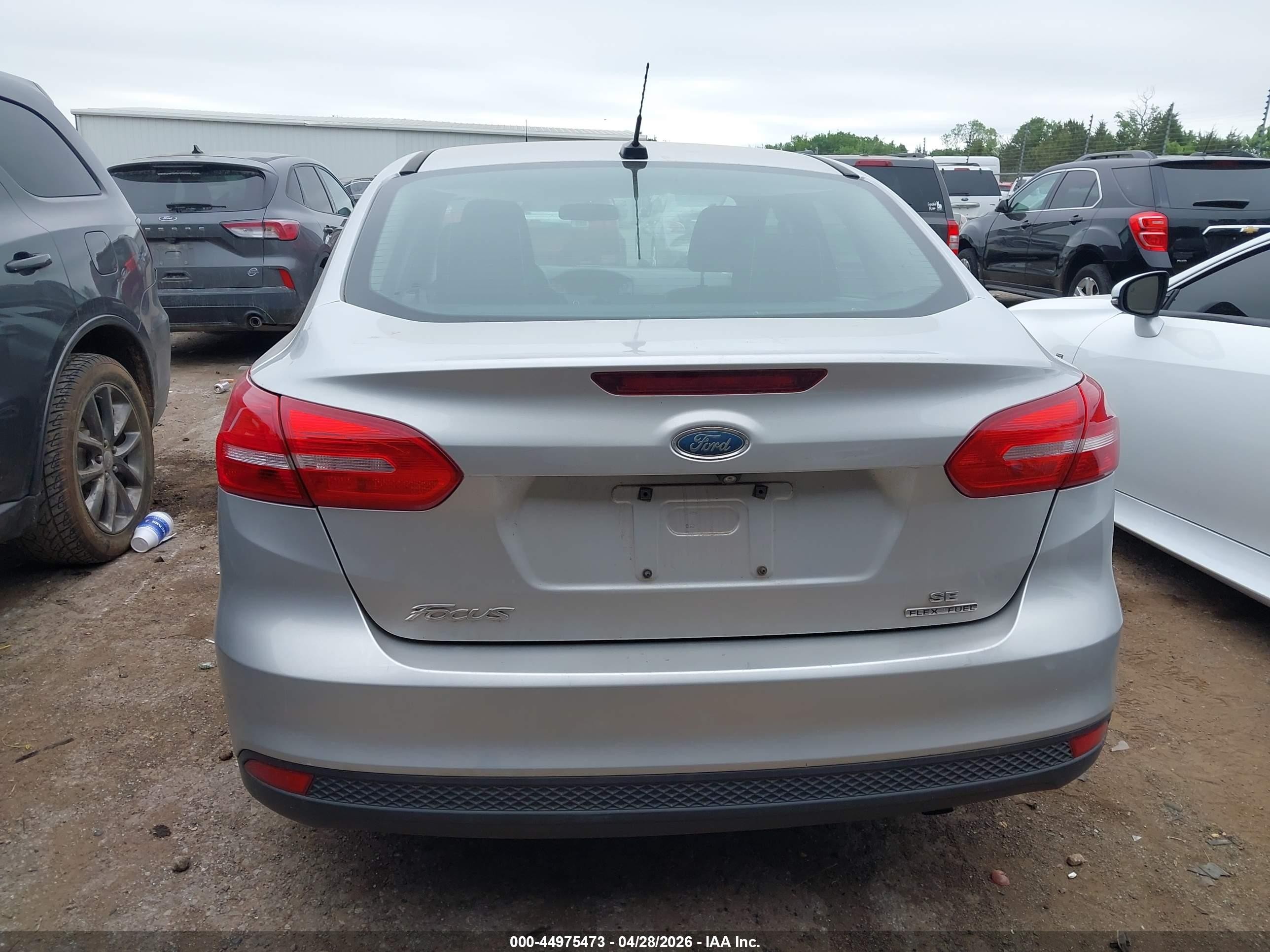 2015 Ford Focus Se Серый vin: 1FADP3F27FL234088