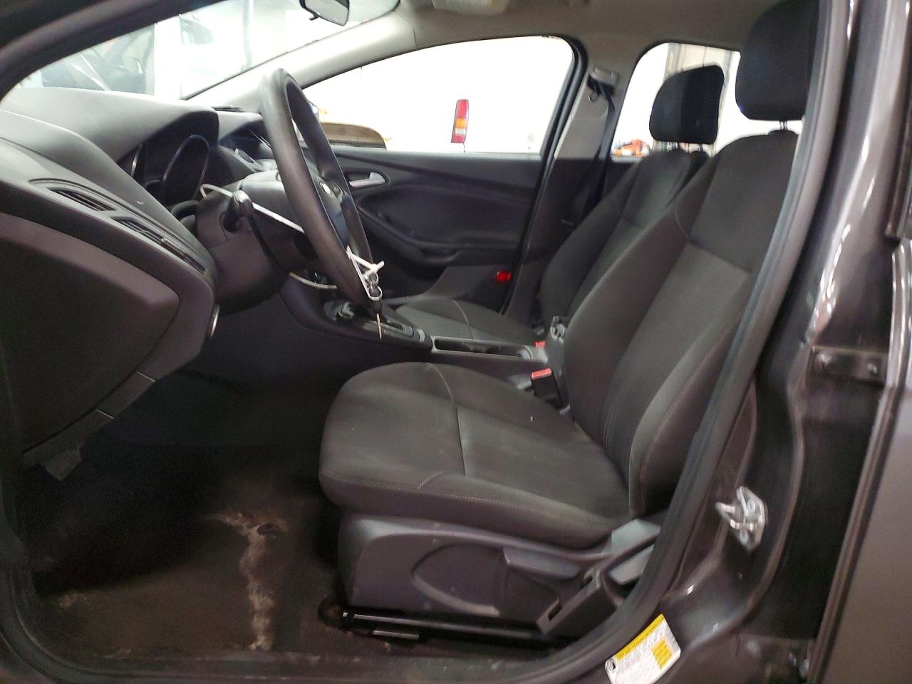2015 Ford Focus Se Gray vin: 1FADP3F27FL243387