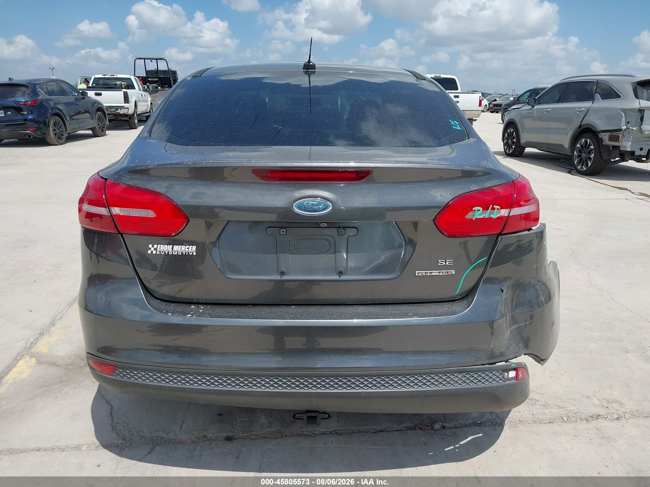 2015 Ford Focus Se Gray vin: 1FADP3F27FL243745