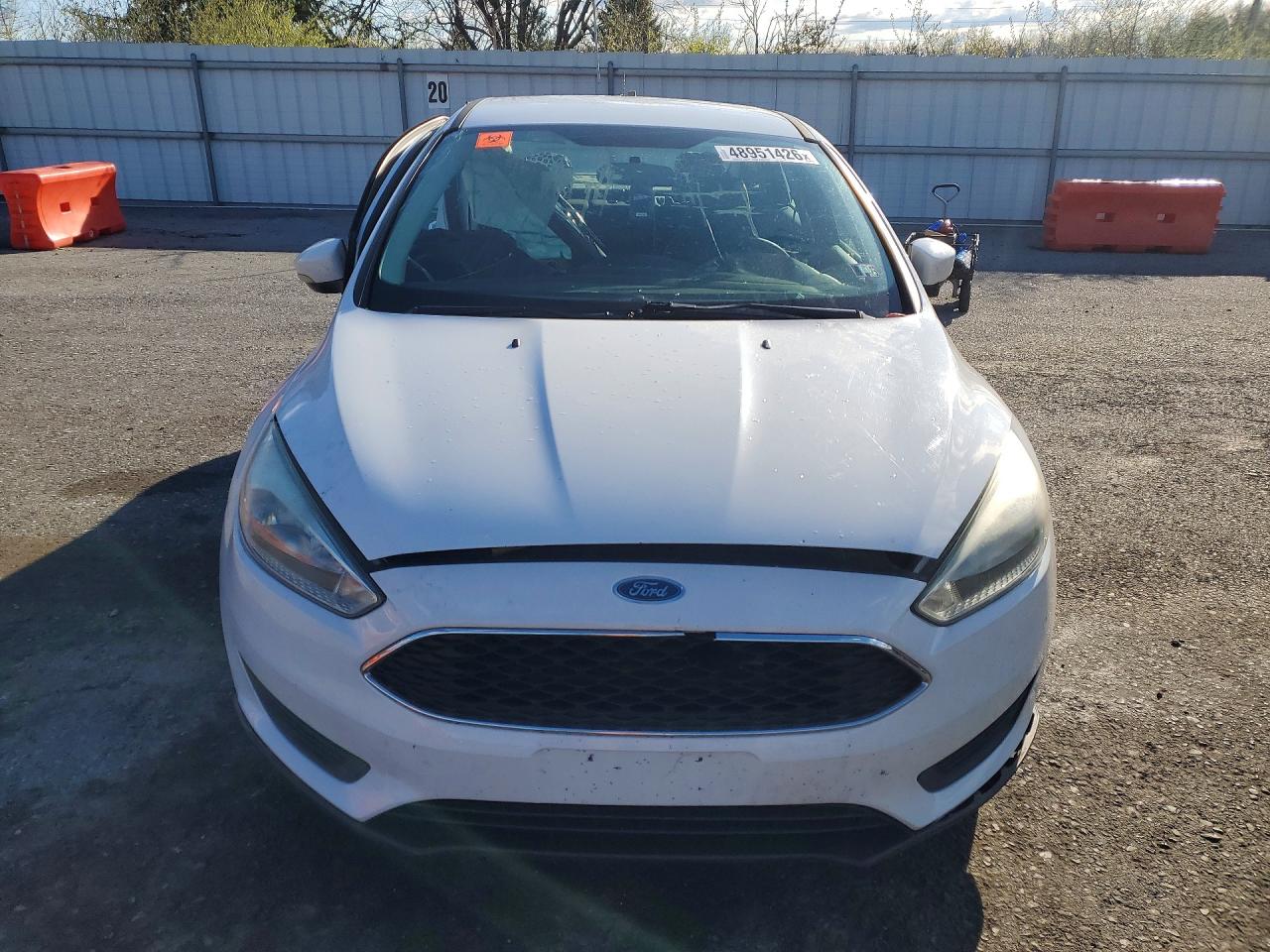 2015 Ford Focus Se White vin: 1FADP3F27FL244250