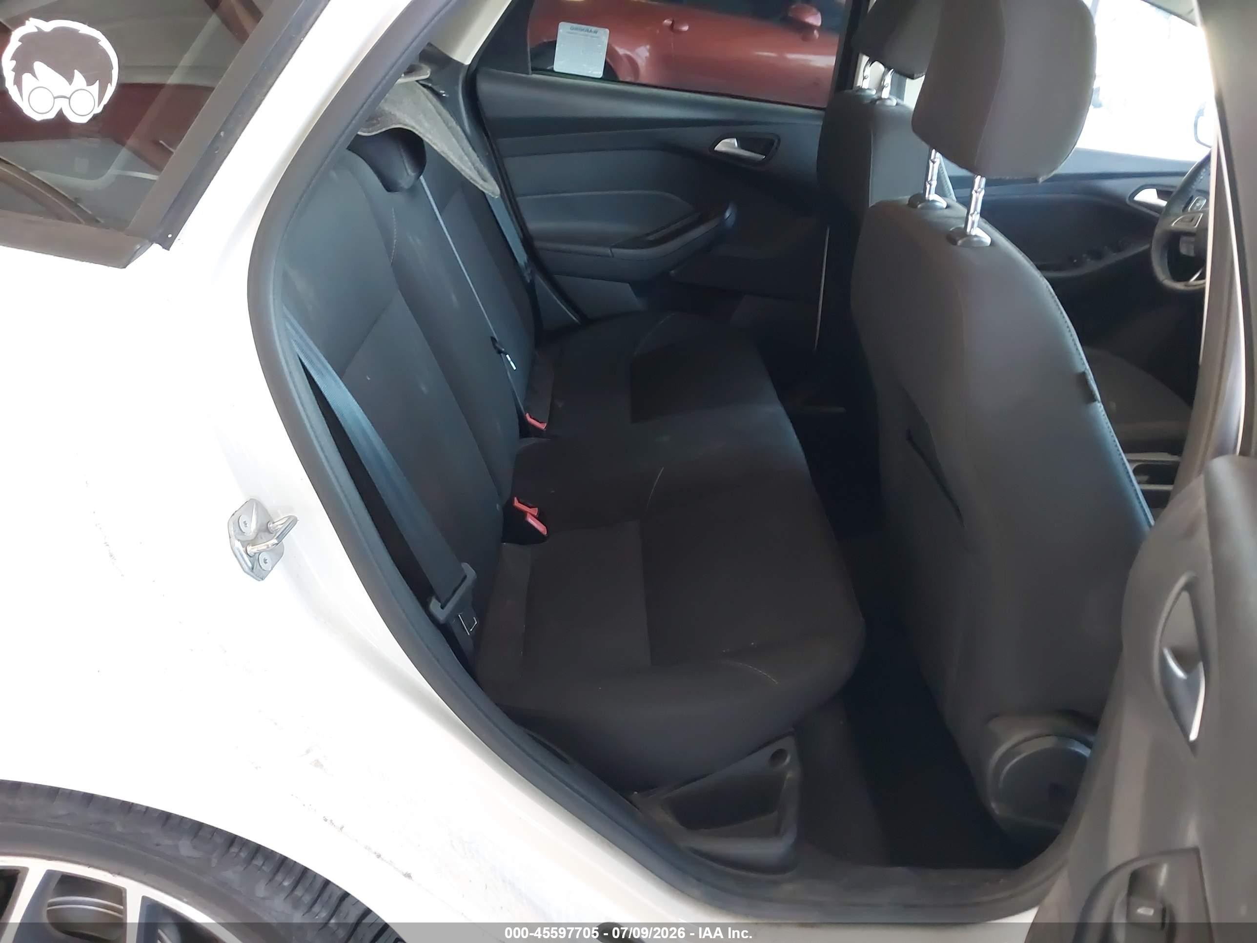 2015 Ford Focus Se White vin: 1FADP3F27FL248797