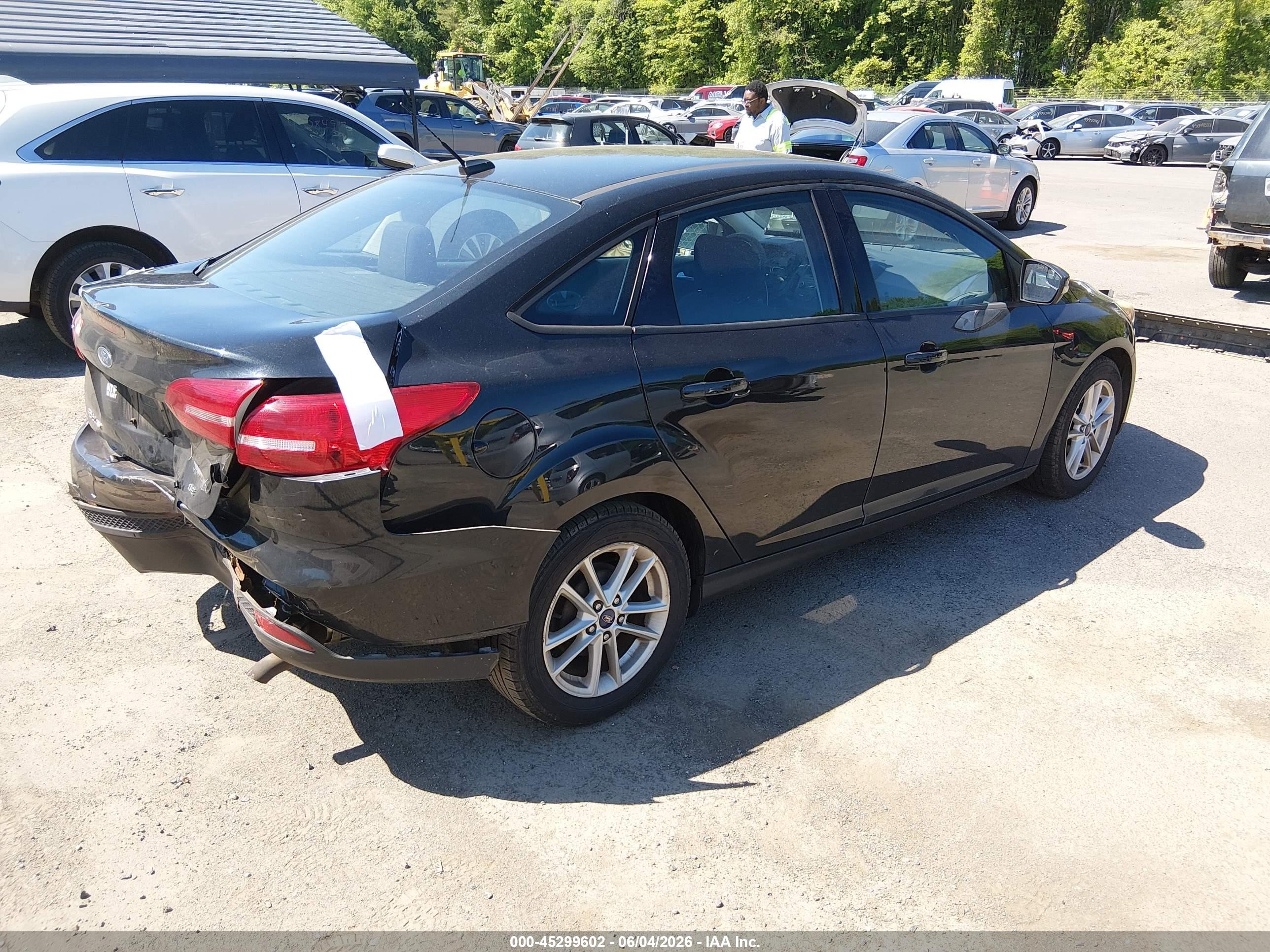 2015 Ford Focus Se Black vin: 1FADP3F27FL250842