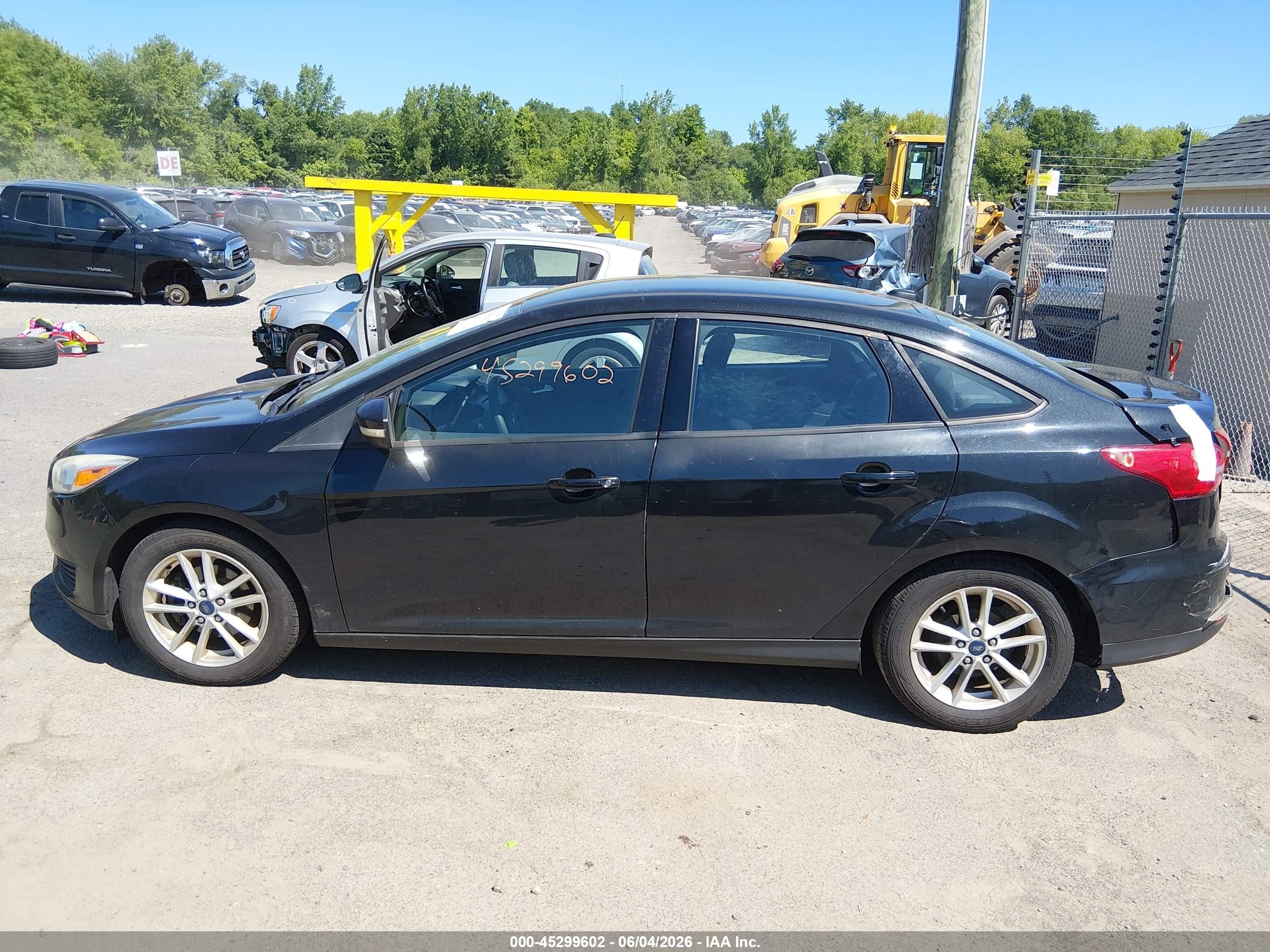 2015 Ford Focus Se Black vin: 1FADP3F27FL250842